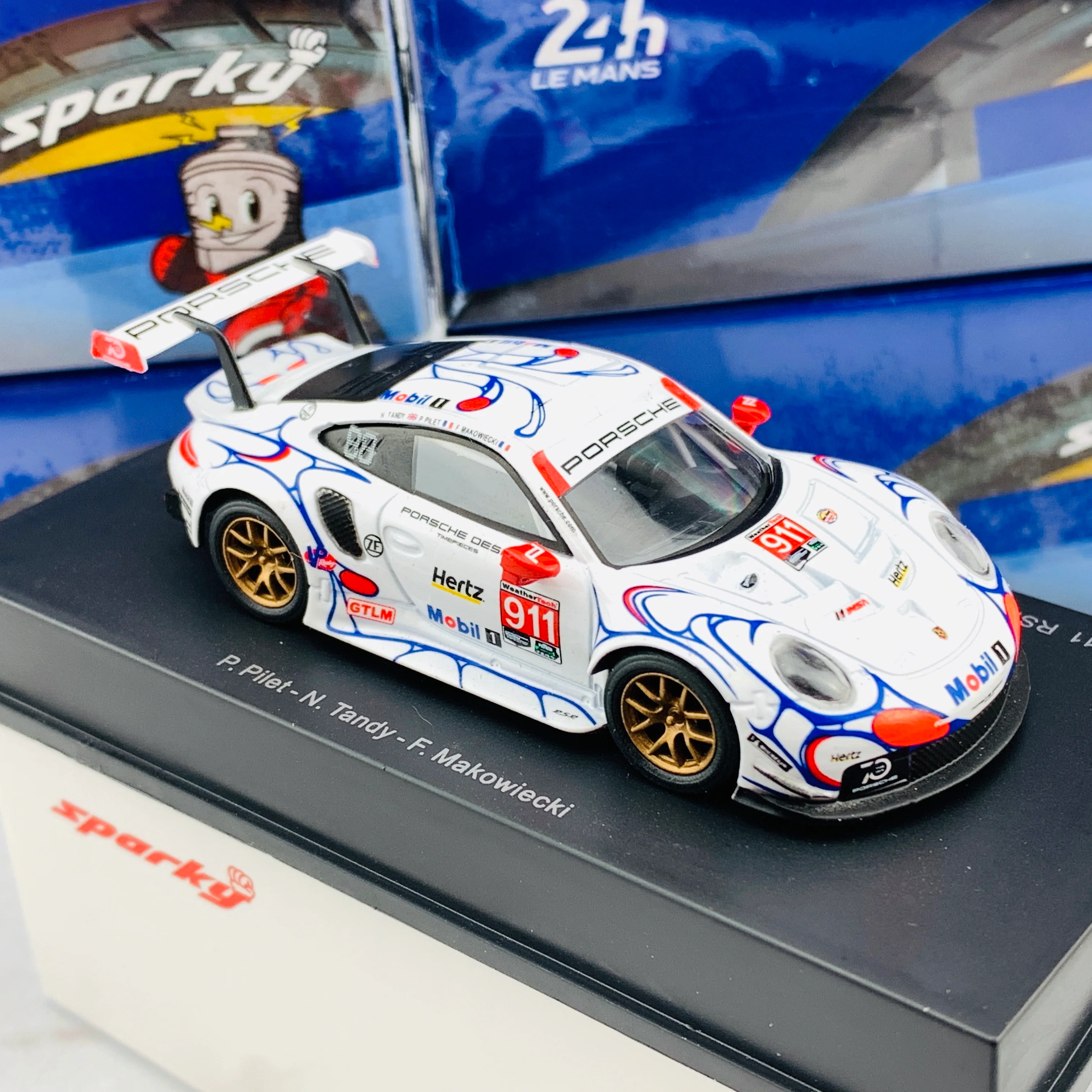 Sparky 1/64 PORSCHE 911 RSR NO.911 PORSCHE GT TEAM WINNER GTLM CLASS PETIT LE MANS 2018 P. PILET - N. TANDY - F. MAKOWIECKI Y135 - Image 4