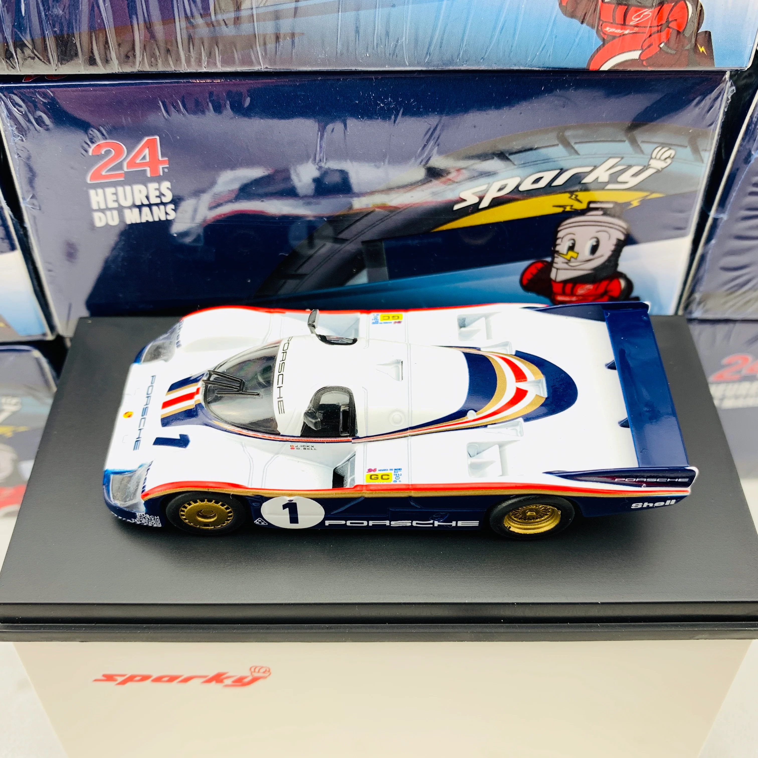 Sparky 1/64 PORSCHE 956 NO.1 ROTHMANS PORSCHE SYSTEM WINNER 24H LE MANS 1982 J. ICKX - D. BELL Y099 - Image 3