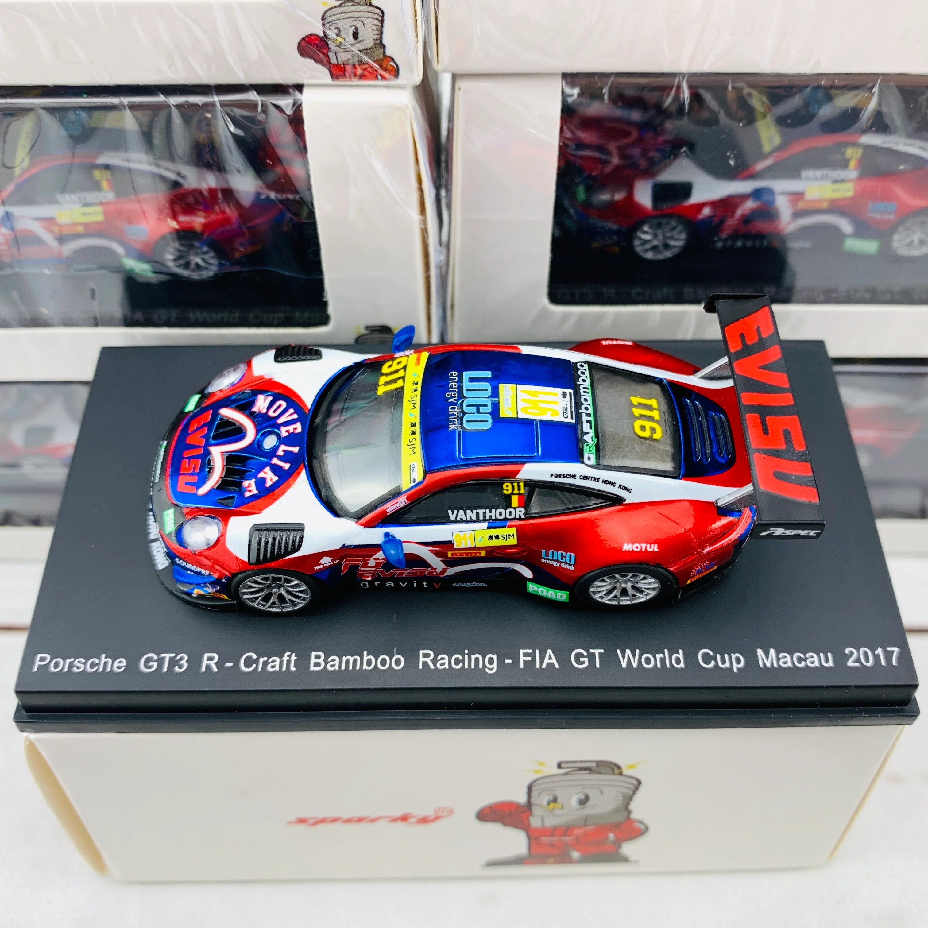 Sparky 1/64 PORSCHE GT3 R - Craft Bamboo Racing - FIA GT World Cup Macau 2017 Laurens Vanthoor Y161 - Image 3