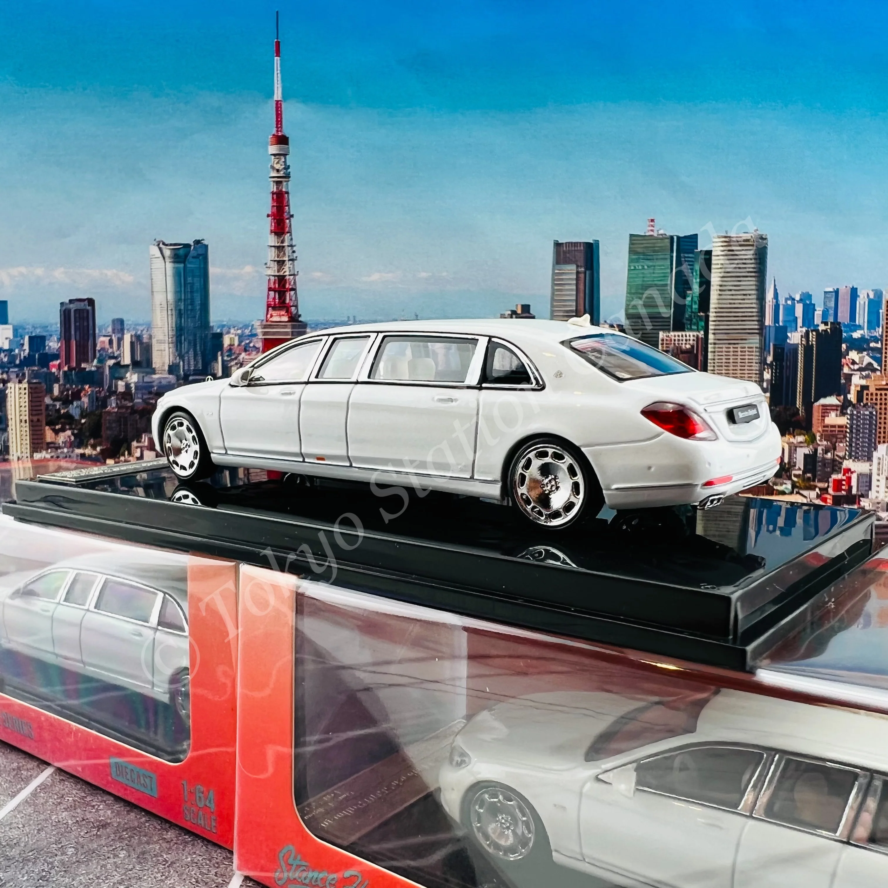 Stance Hunters 1/64 Mercedes Maybach S600 Pullman WHITE - Image 4