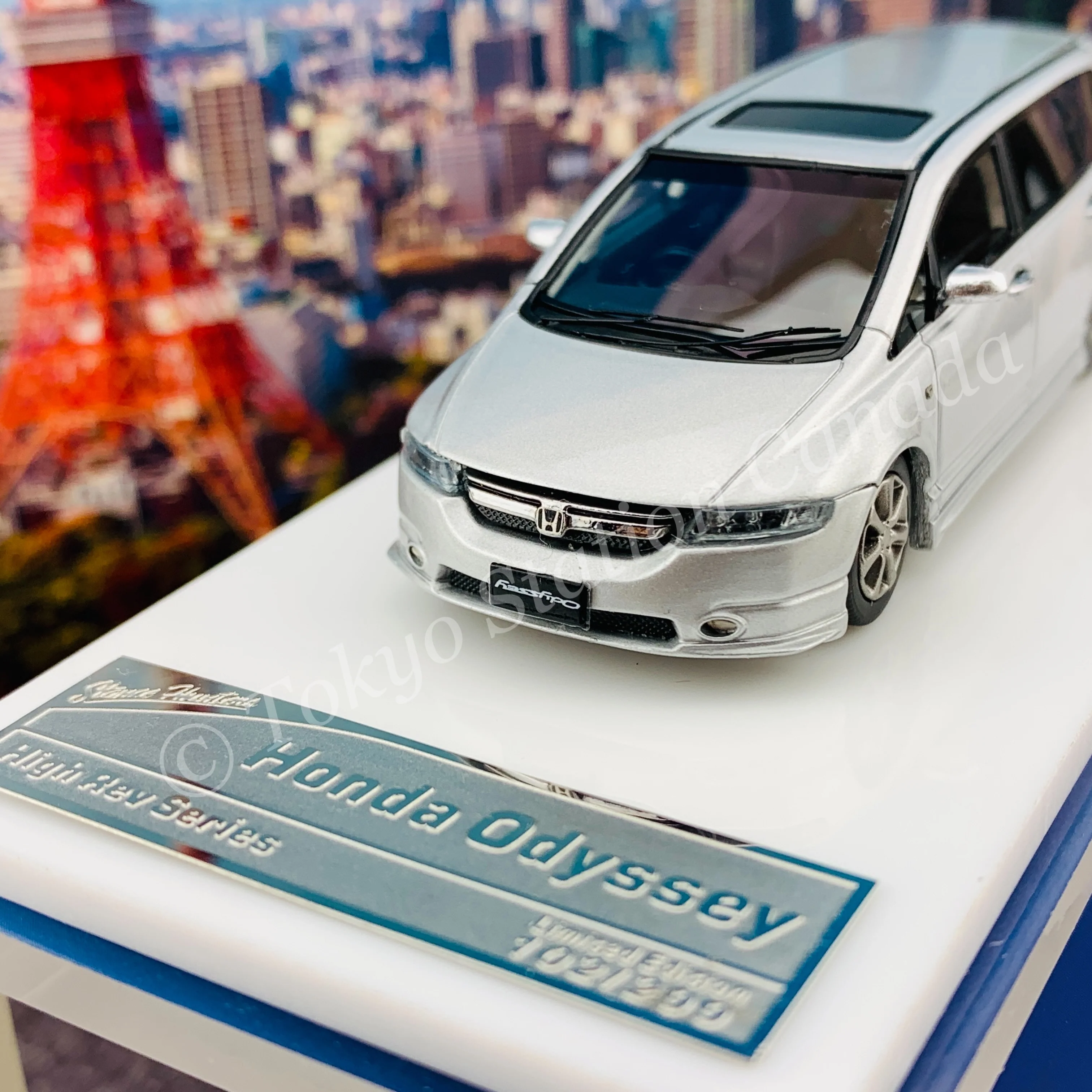 Stance Hunters 1/64 RESIN Honda Odyssey SILVER - Image 2