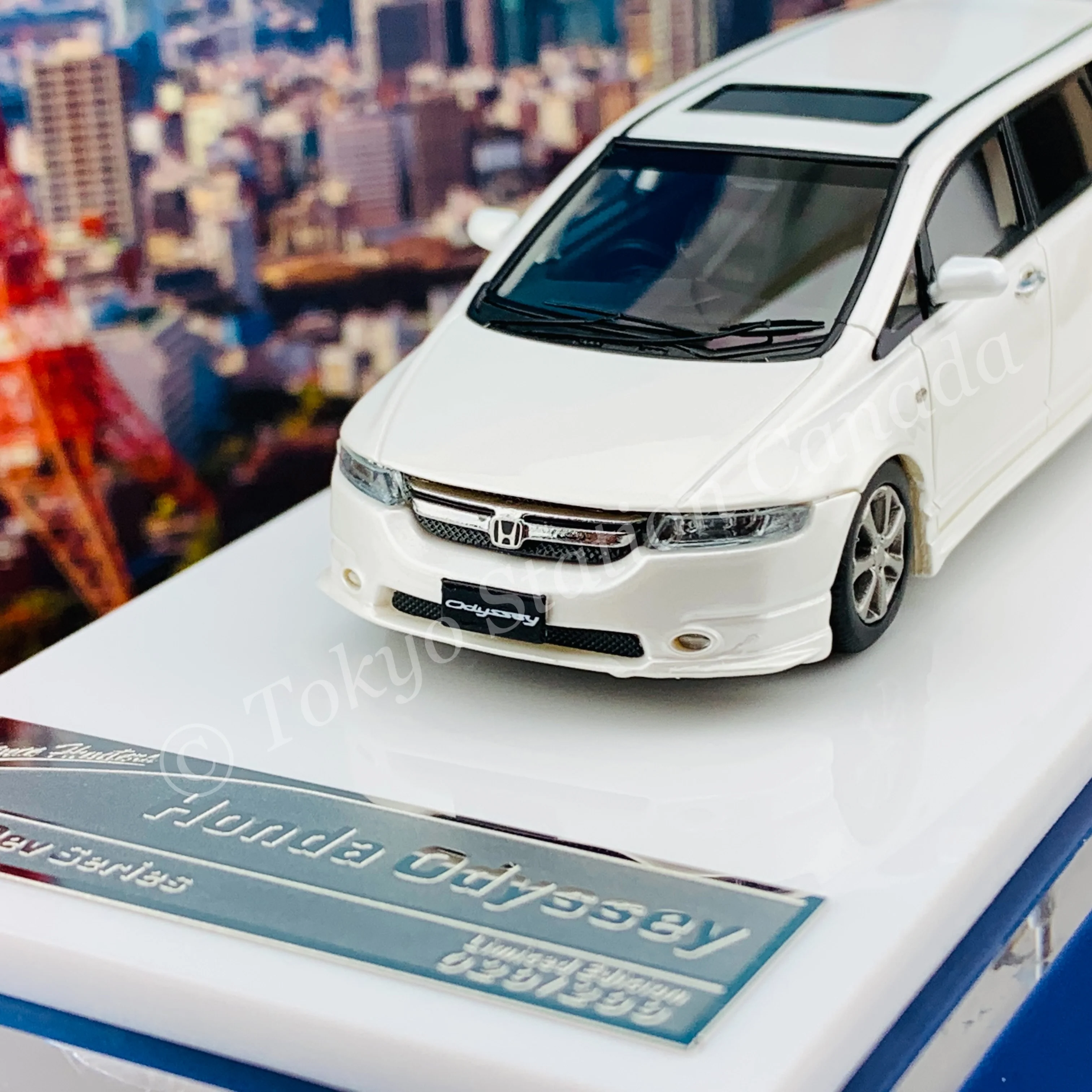 Stance Hunters 1/64 RESIN Honda Odyssey WHITE - Image 2