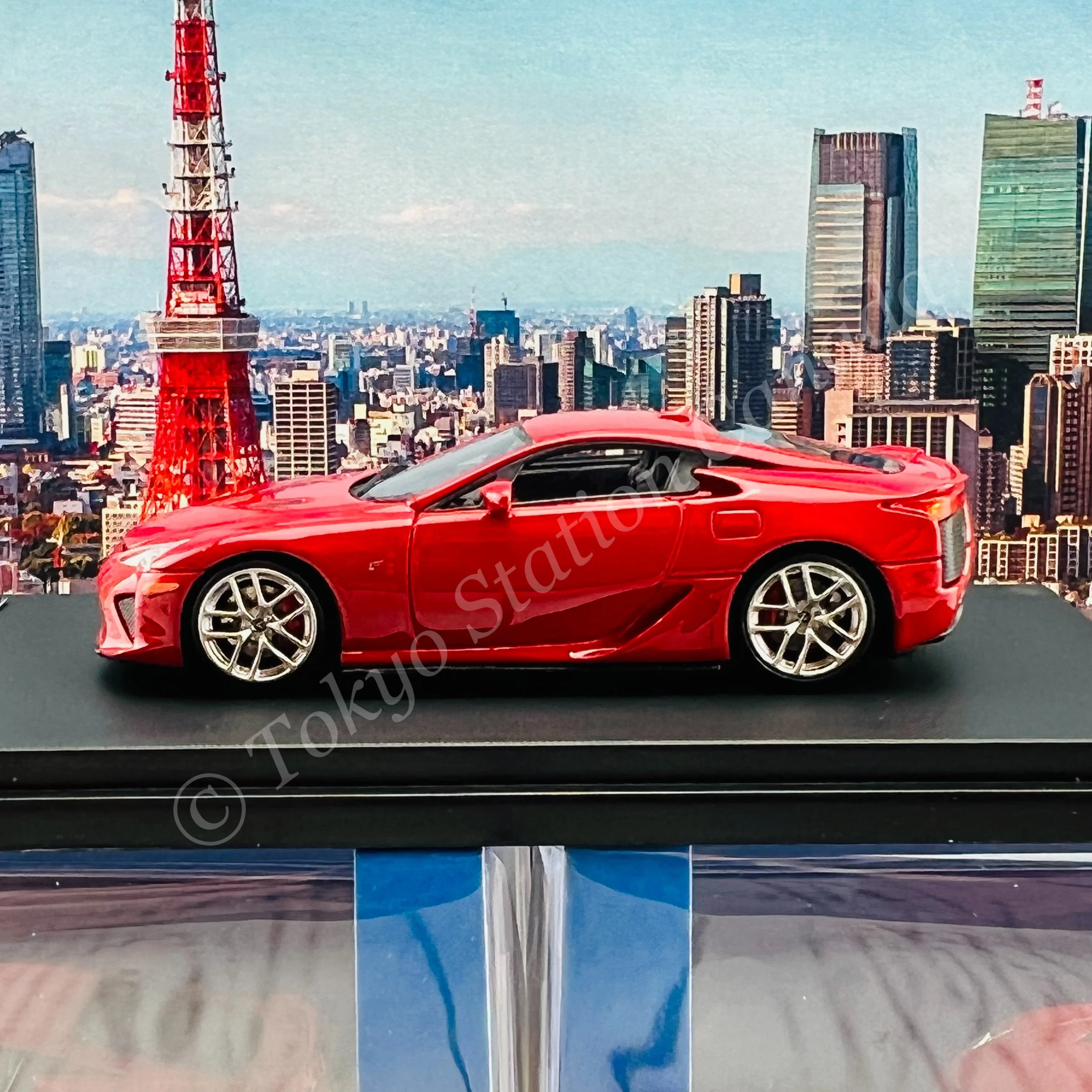 Stance Hunters RESIN 1/64 LFA Formula Red - Image 3