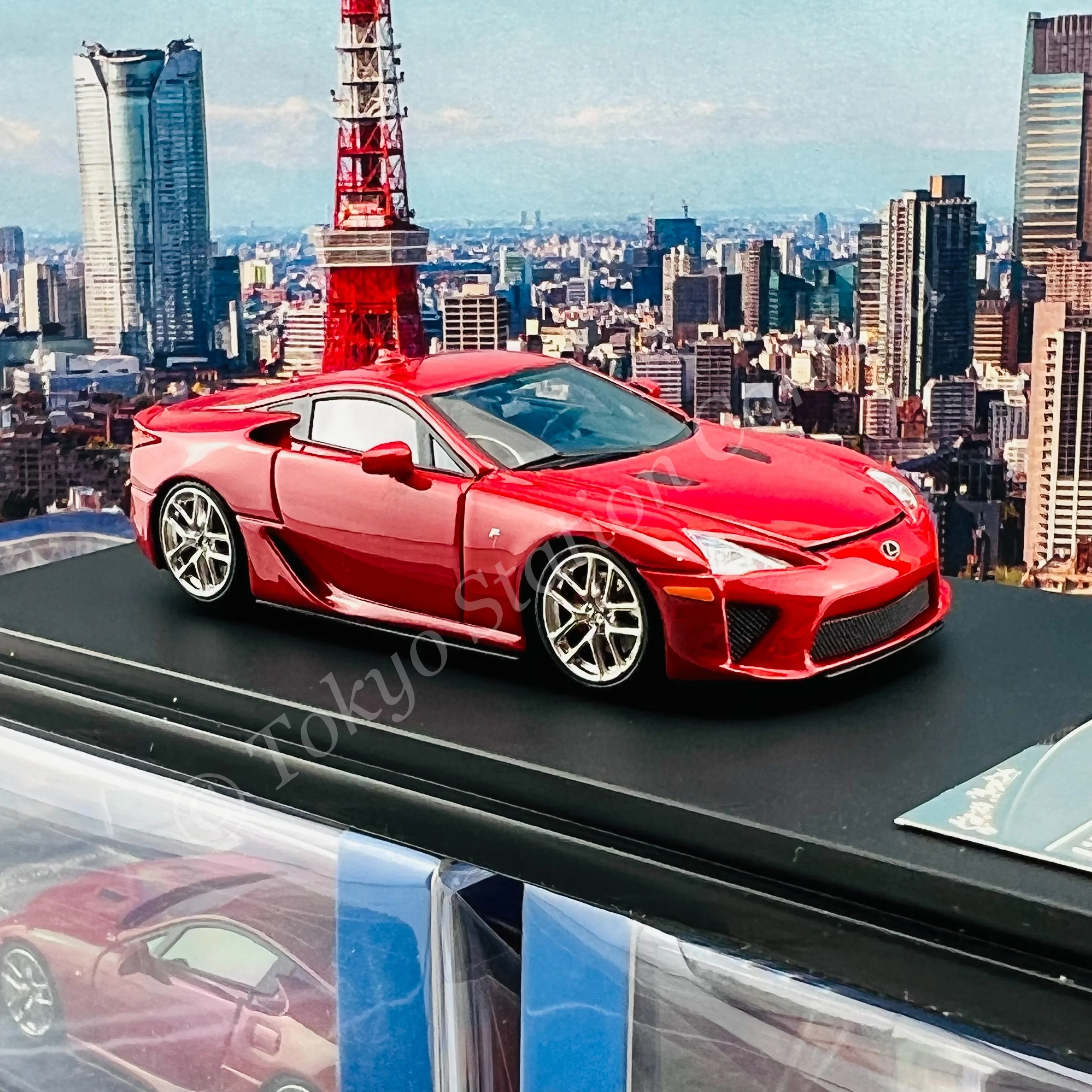 Stance Hunters RESIN 1/64 LFA Formula Red - Image 4