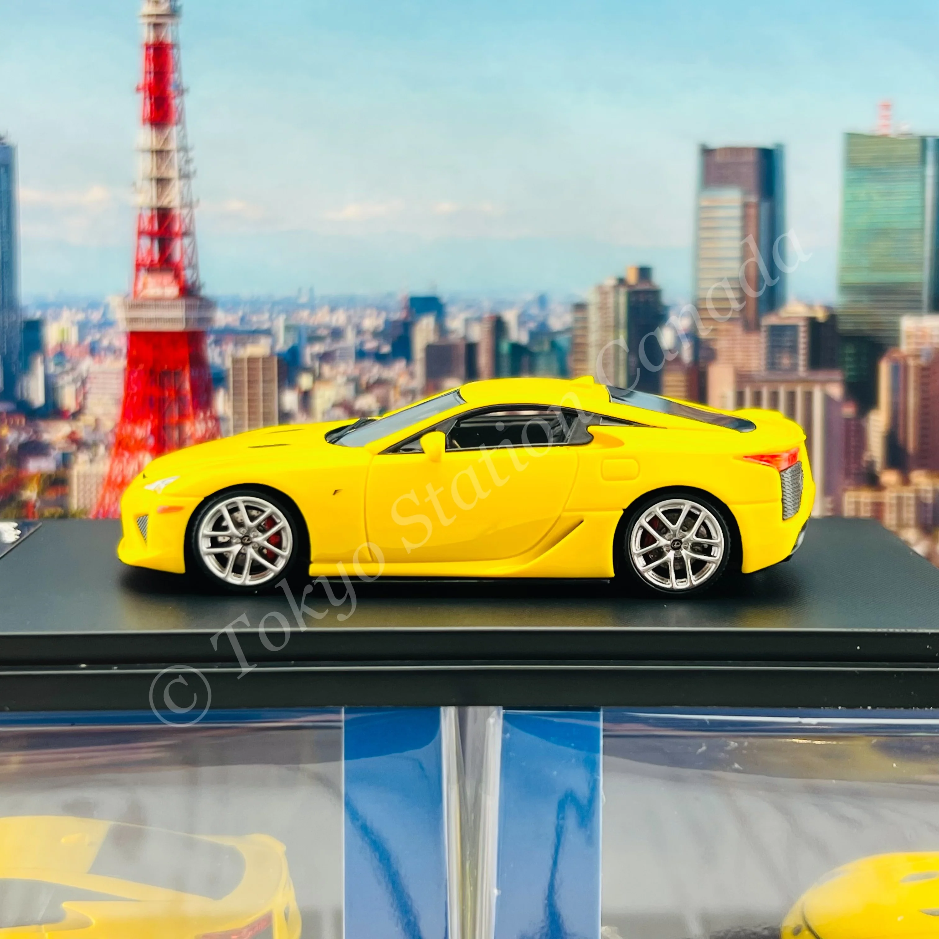 Stance Hunters RESIN 1/64 LFA Pearl Yellow - Image 3