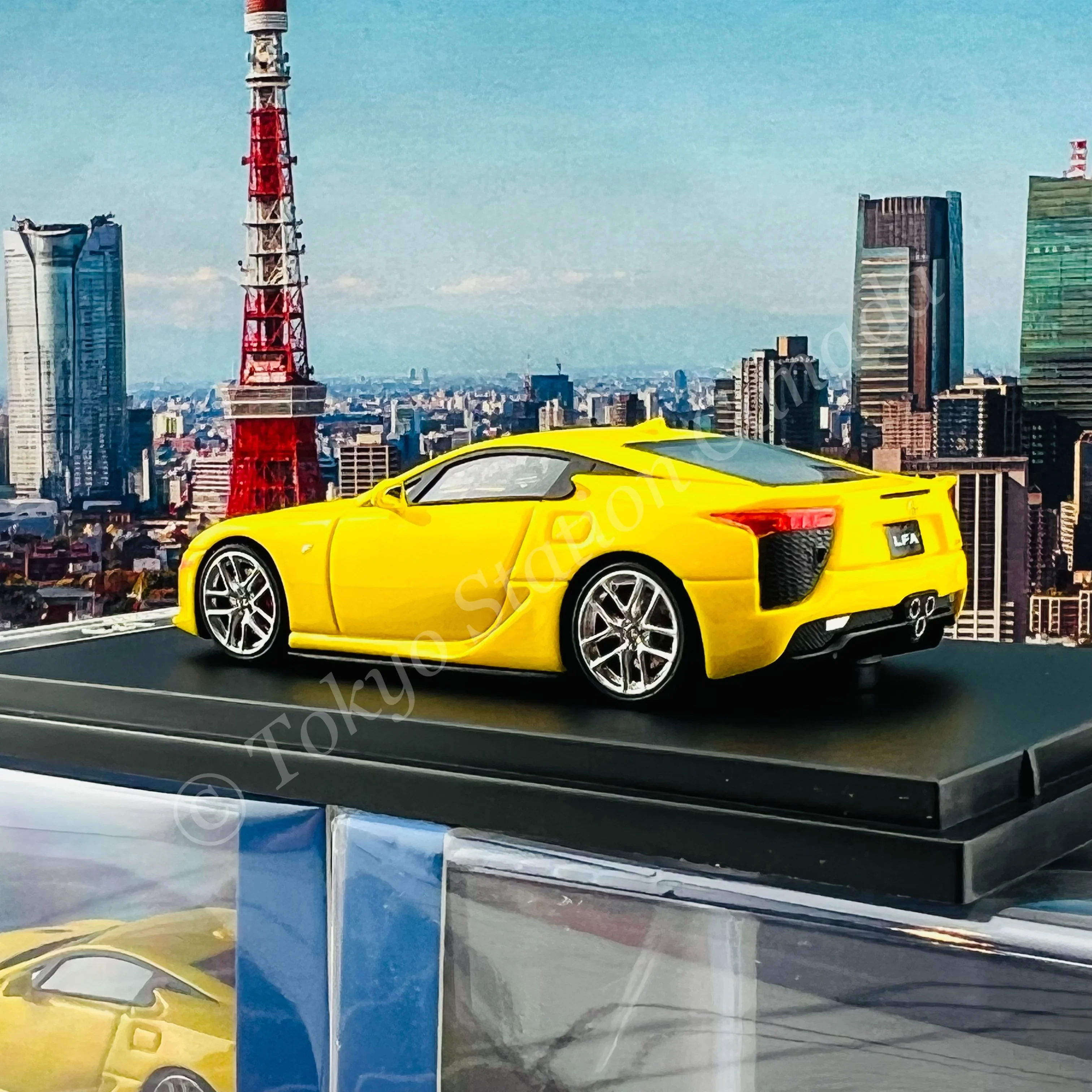 Stance Hunters RESIN 1/64 LFA Pearl Yellow - Image 5