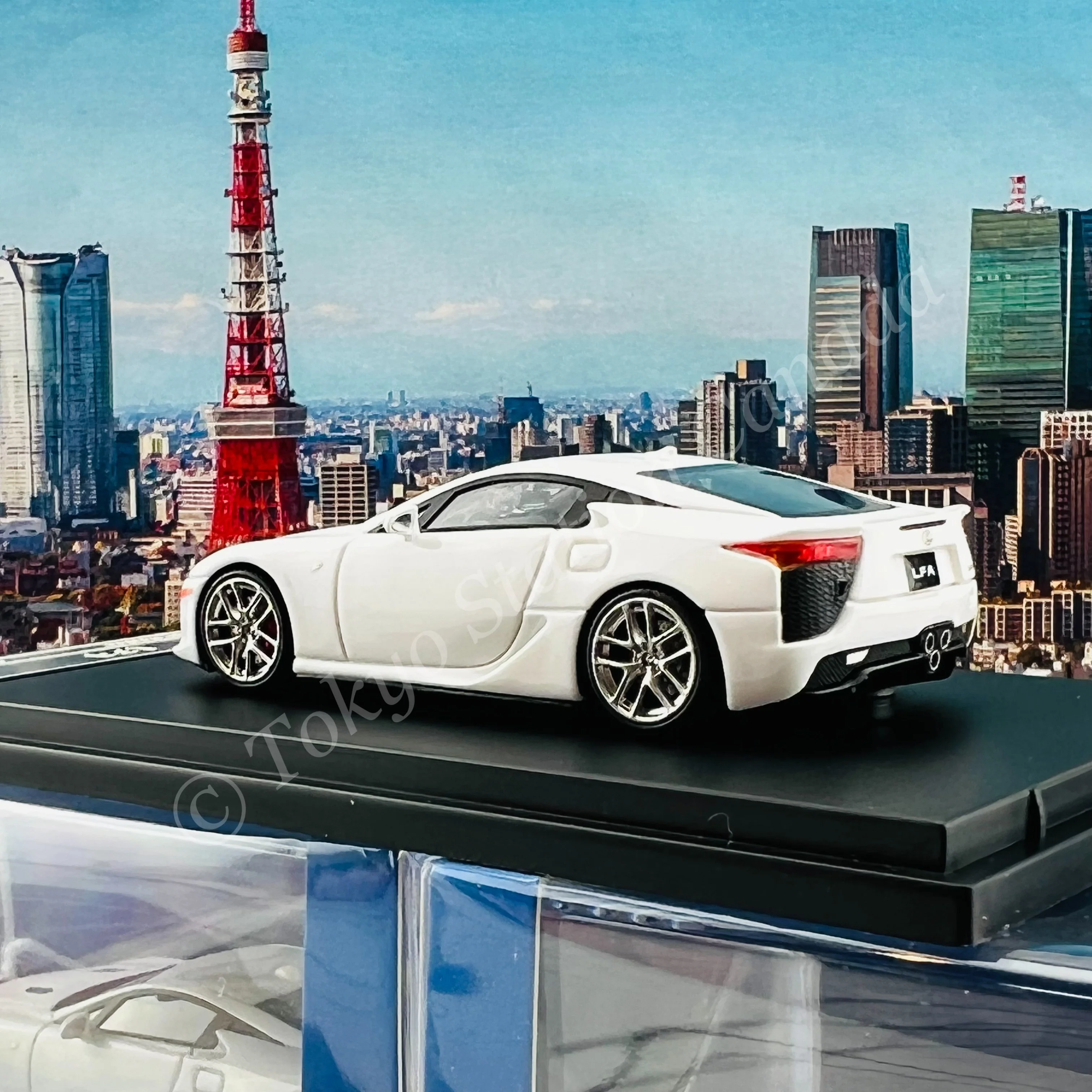 Stance Hunters RESIN 1/64 LFA Whitest White - Image 3