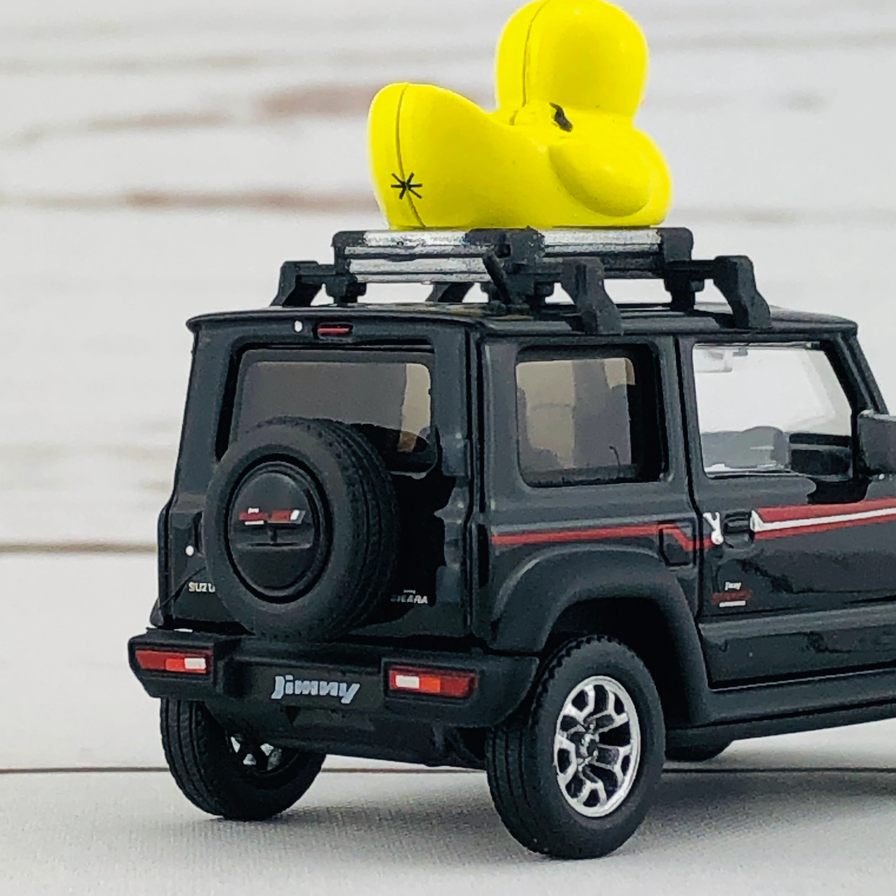Suzuki Jimny Sierra Heritage Style with Era Duck Limited Edition - Image 5