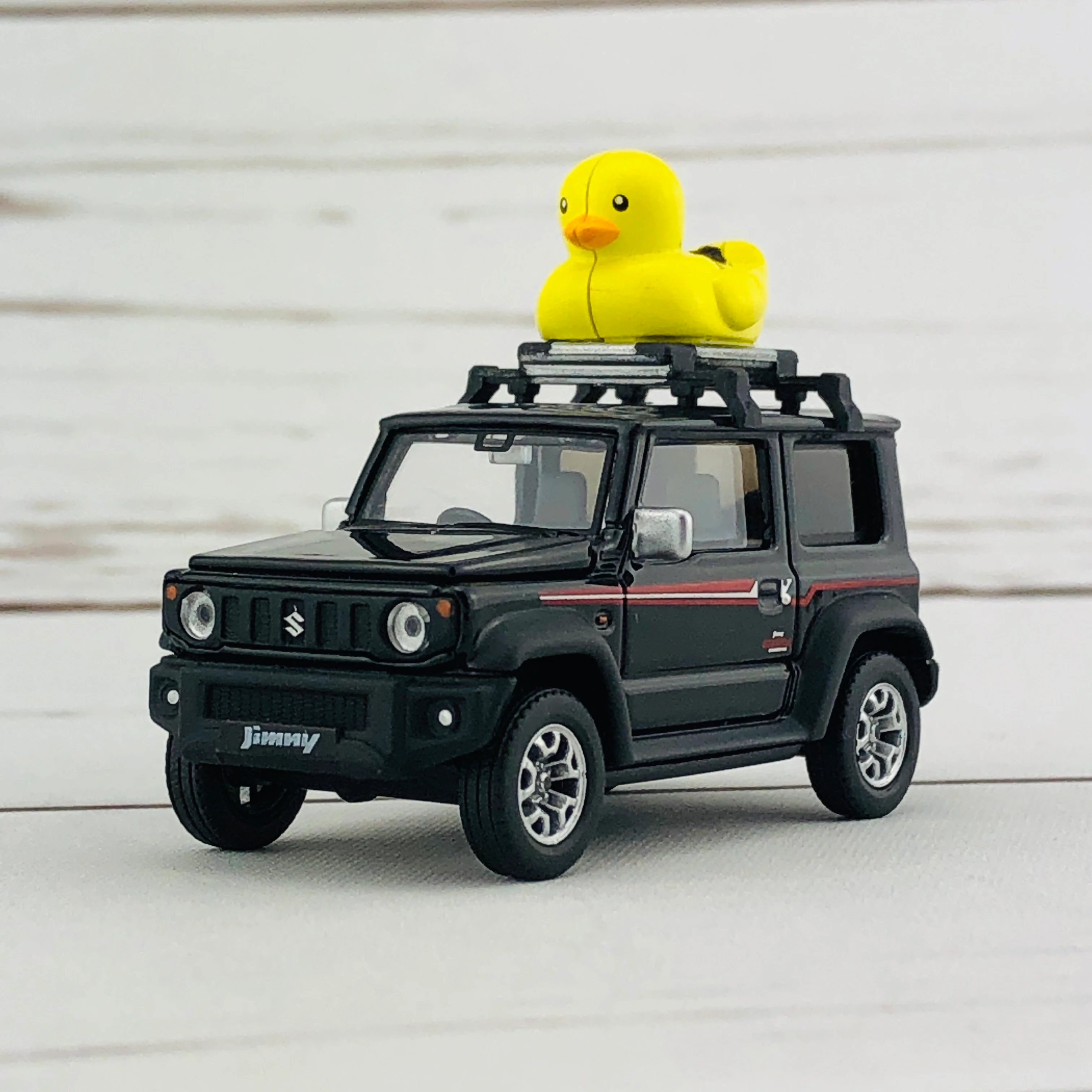Suzuki Jimny Sierra Heritage Style with Era Duck Limited Edition - Image 7