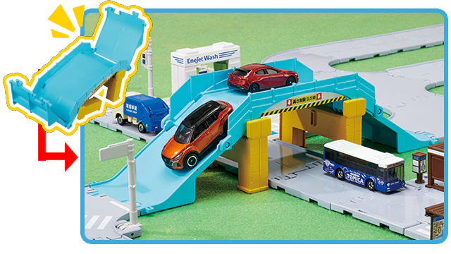 TAKARA TOMY Tomica World Tomica Town Railroad Crossing, Overpass, Intersection Road Set 4904810209577 - Image 7