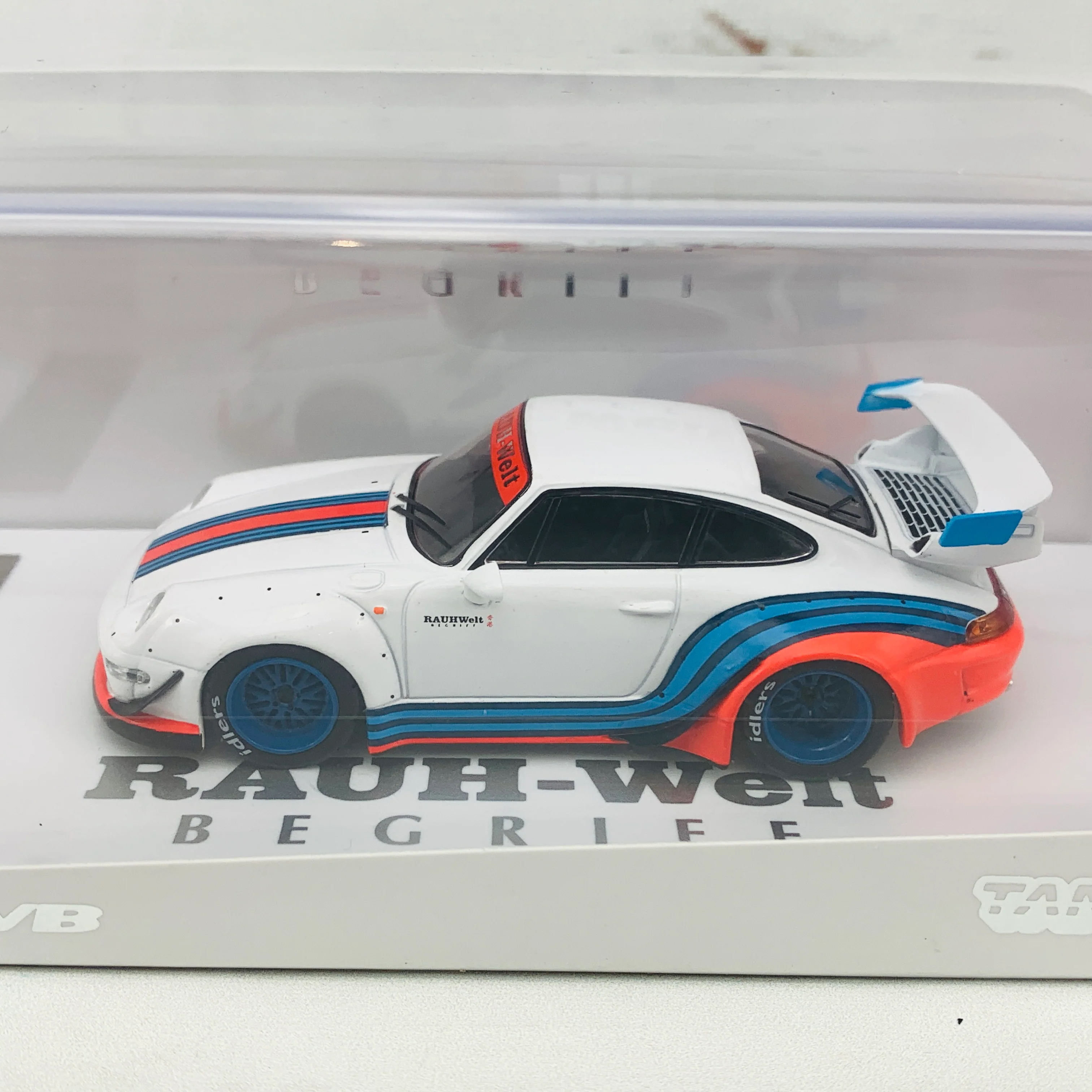 Tarmac Works 1/43 RWB 993 Martini *** Asia Special Edition - Limited to 480pcs *** T43-014-MAW - Image 2