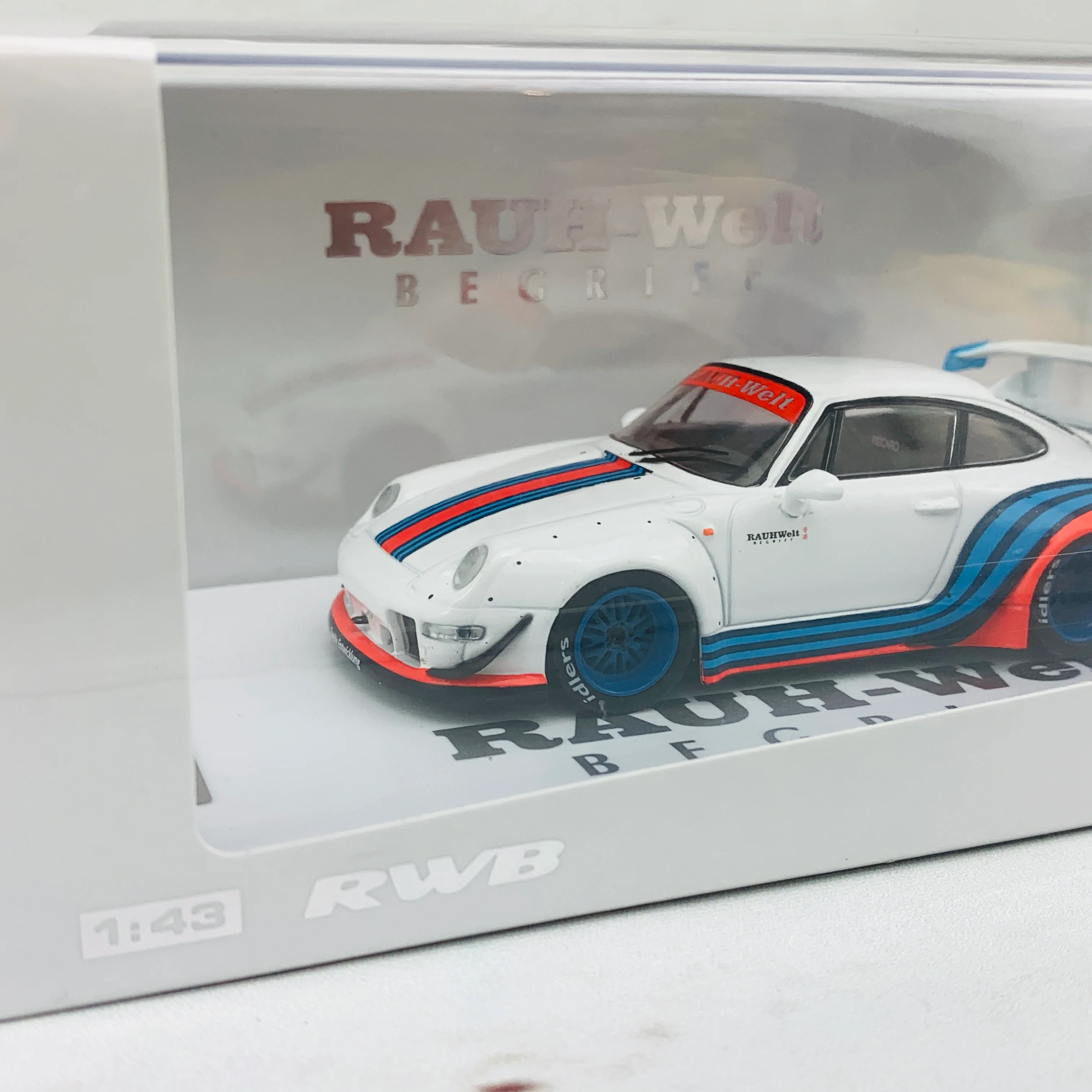 Tarmac Works 1/43 RWB 993 Martini *** Asia Special Edition - Limited to 480pcs *** T43-014-MAW - Image 3
