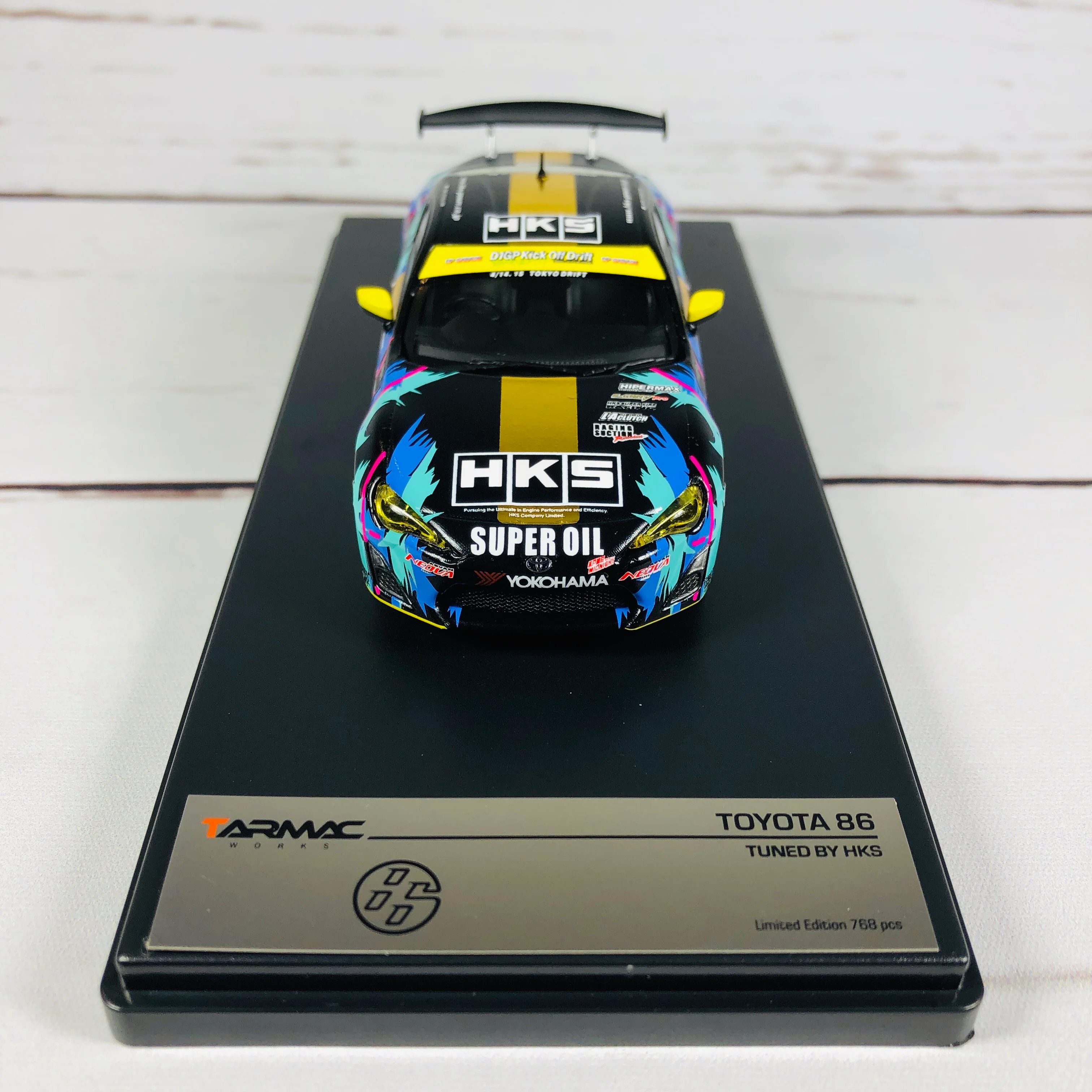 Tarmac Works 1/43 Toyota 86 Tuned By HKS - Image 3