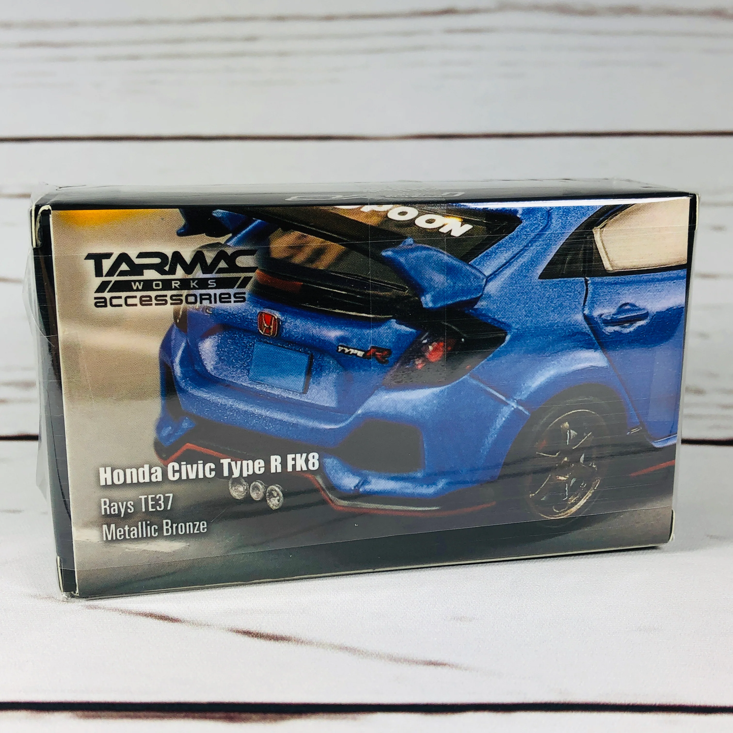 Tarmac Works 1/64 Accessories RAYS TE37 Metallic Bronze Wheel - Image 2