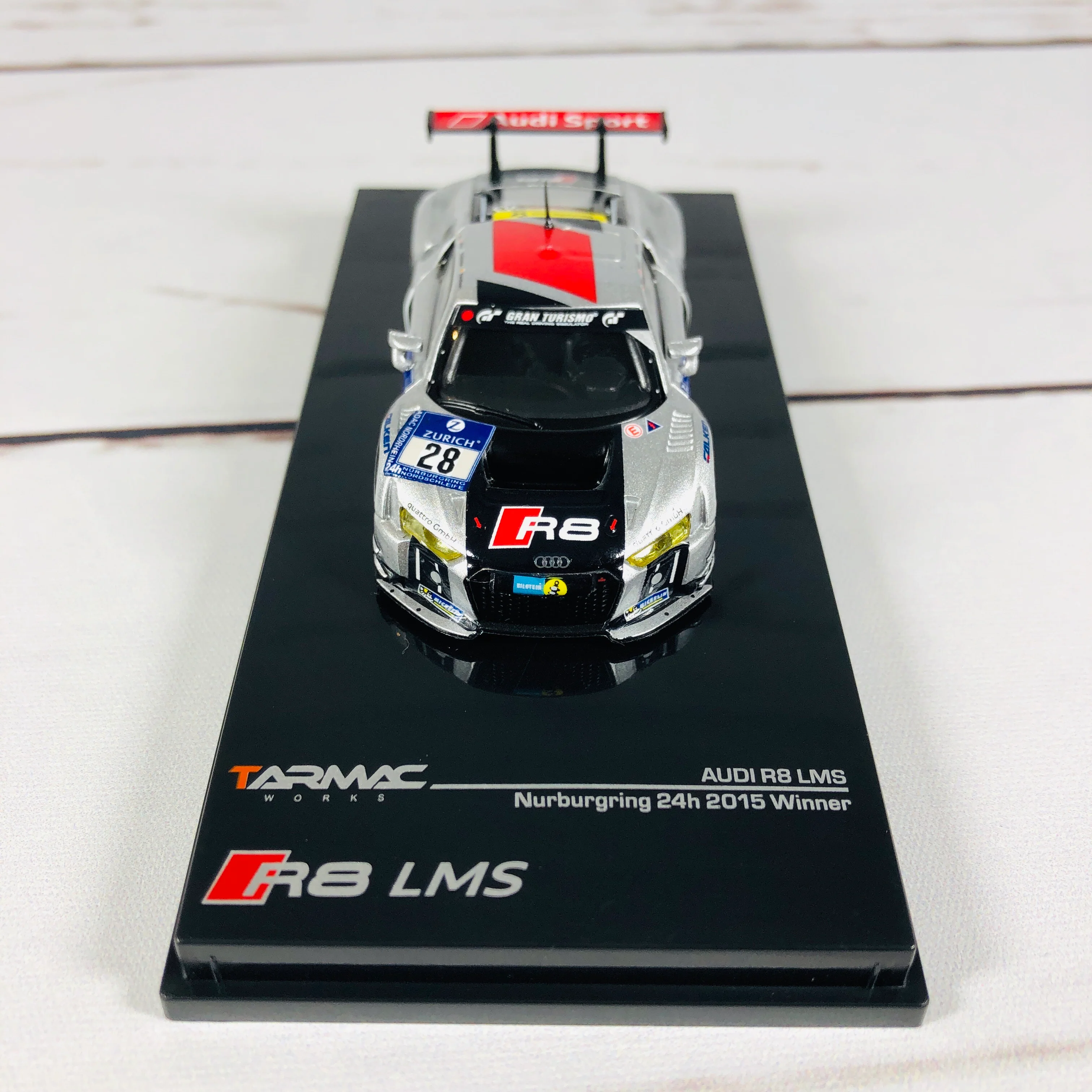 Tarmac Works 1/64 Audi R8 LMS 2015 - Nurburgring 24H 2015 Winner #28 T64-007-15N24 - Image 3