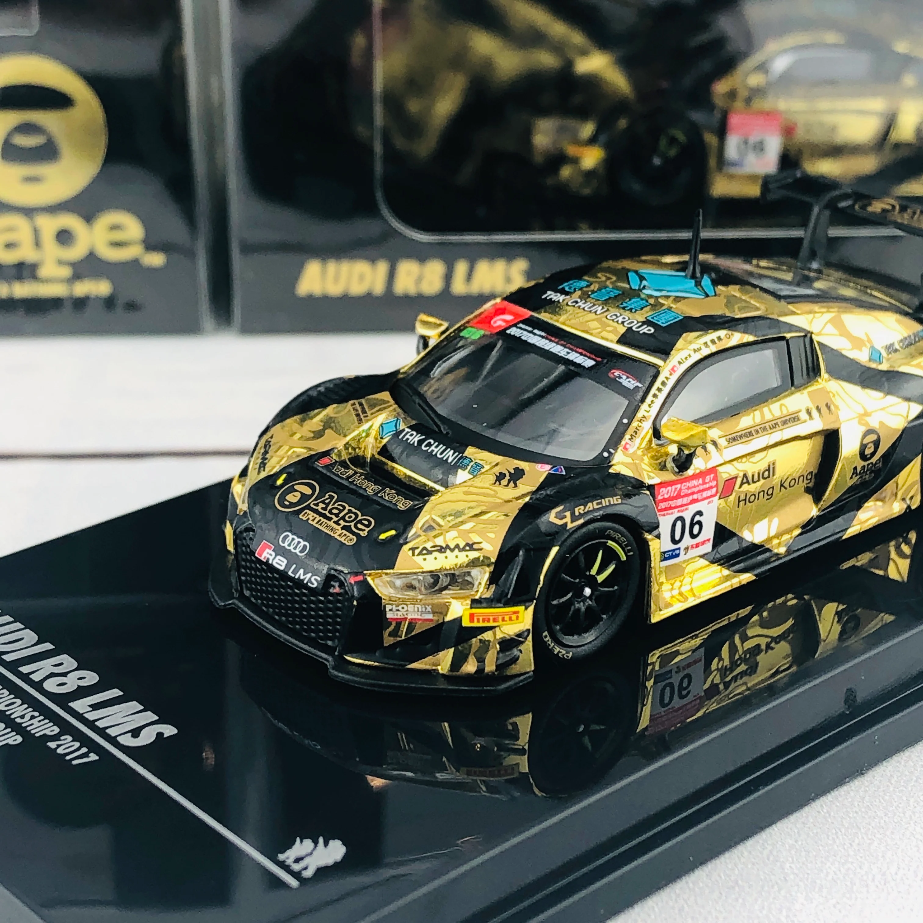 Tarmac Works 1/64 Audi R8 LMS China GT Championship 2017 AAPE / Tak Chun Group - M. Lee / A Au T64-007-CGT17A - Image 3