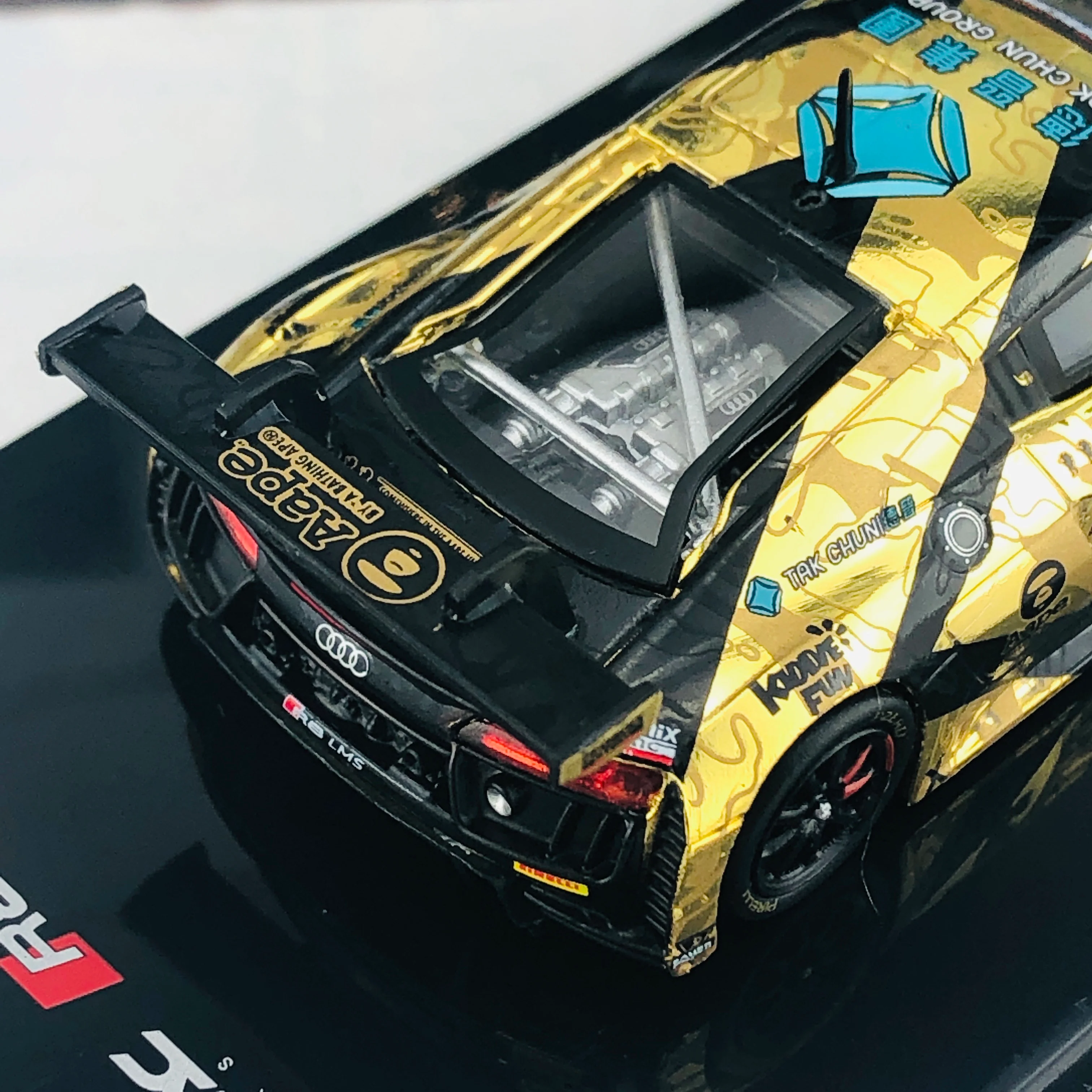 Tarmac Works 1/64 Audi R8 LMS China GT Championship 2017 AAPE / Tak Chun Group - M. Lee / A Au T64-007-CGT17A - Image 6