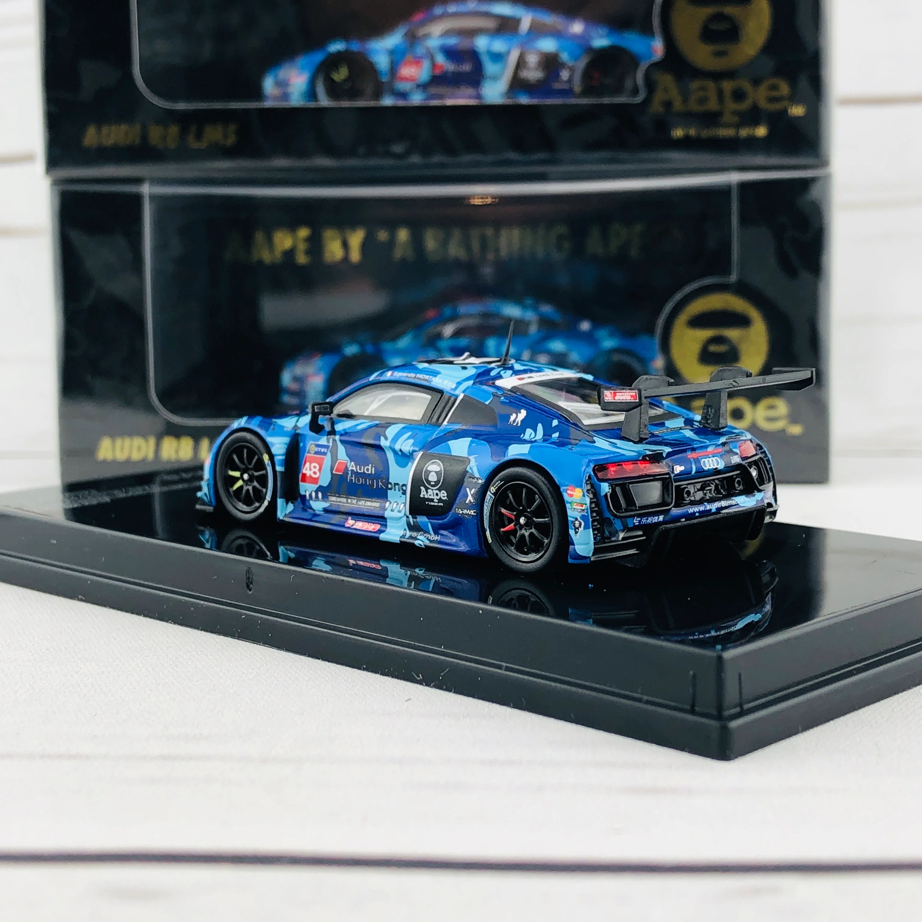 Tarmac Works 1/64 Audi R8 LMS - Audi R8 LMS Cup 2016 - Sepang Winner AAPE / Phoenix Racing Asia - Edoardo Mortara  T64-007-CUP16EM - Image 4