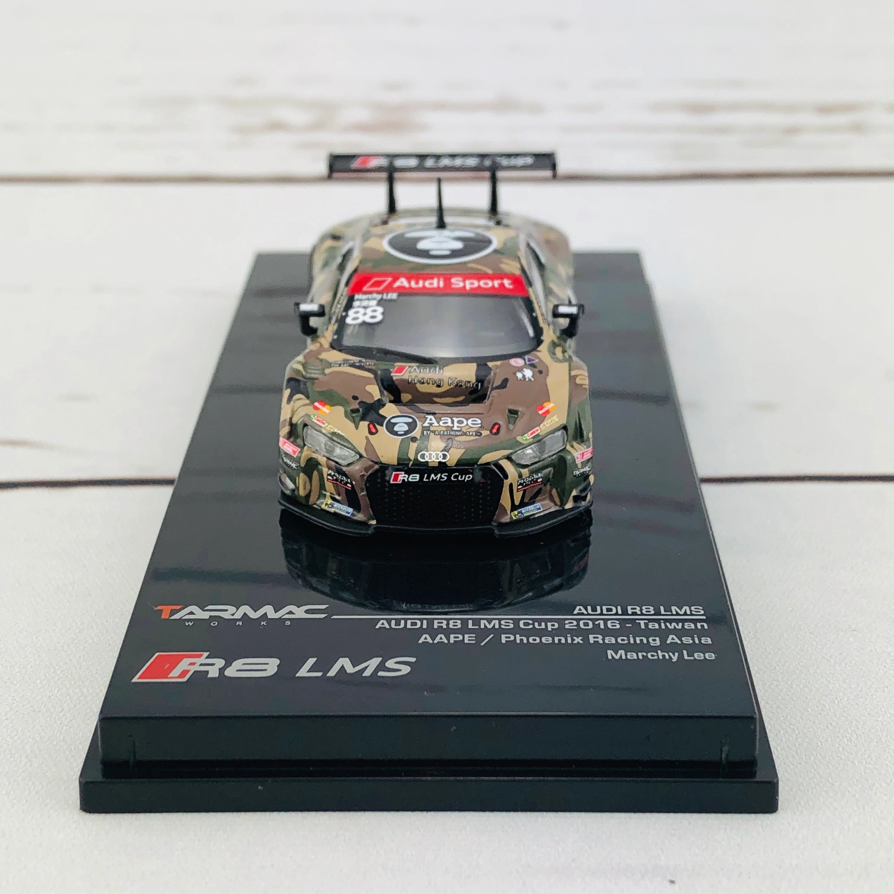 Tarmac Works 1/64 Audi R8 LMS - Audi R8 LMS Cup 2016-Taiwan AAPE / Phoenix Racing Asia - Marchy Lee - Image 10