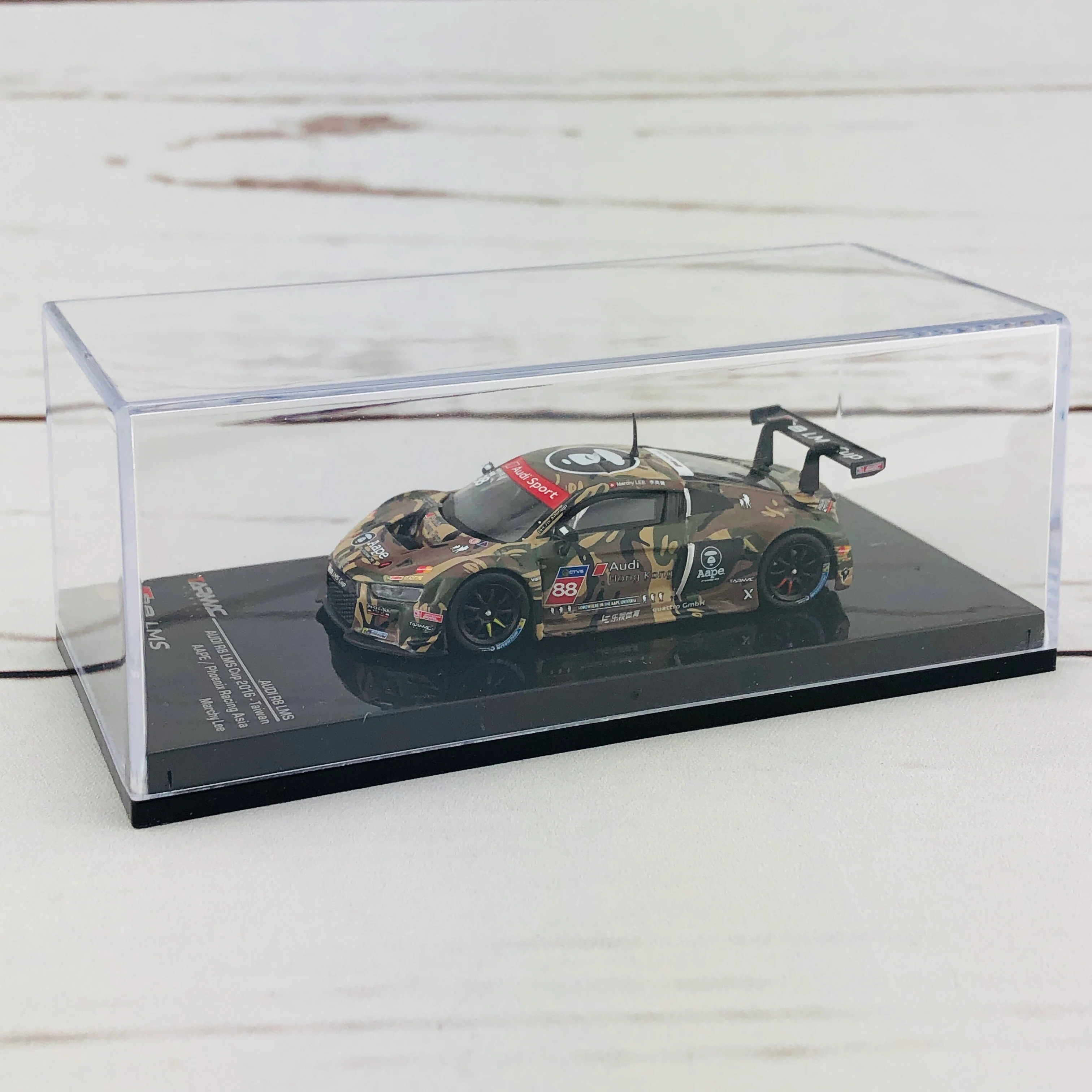 Tarmac Works 1/64 Audi R8 LMS - Audi R8 LMS Cup 2016-Taiwan AAPE / Phoenix Racing Asia - Marchy Lee - Image 11