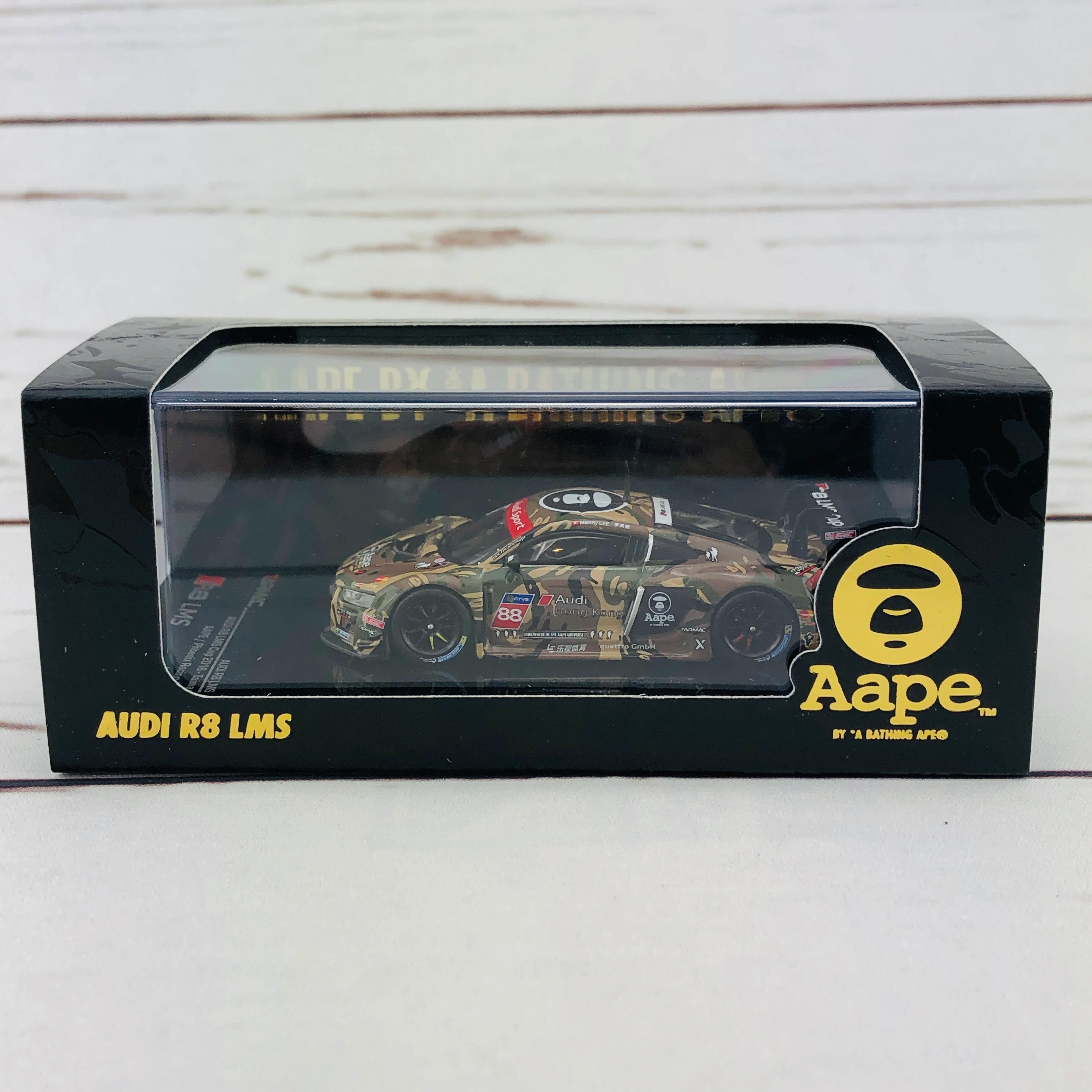 Tarmac Works 1/64 Audi R8 LMS - Audi R8 LMS Cup 2016-Taiwan AAPE / Phoenix Racing Asia - Marchy Lee - Image 12