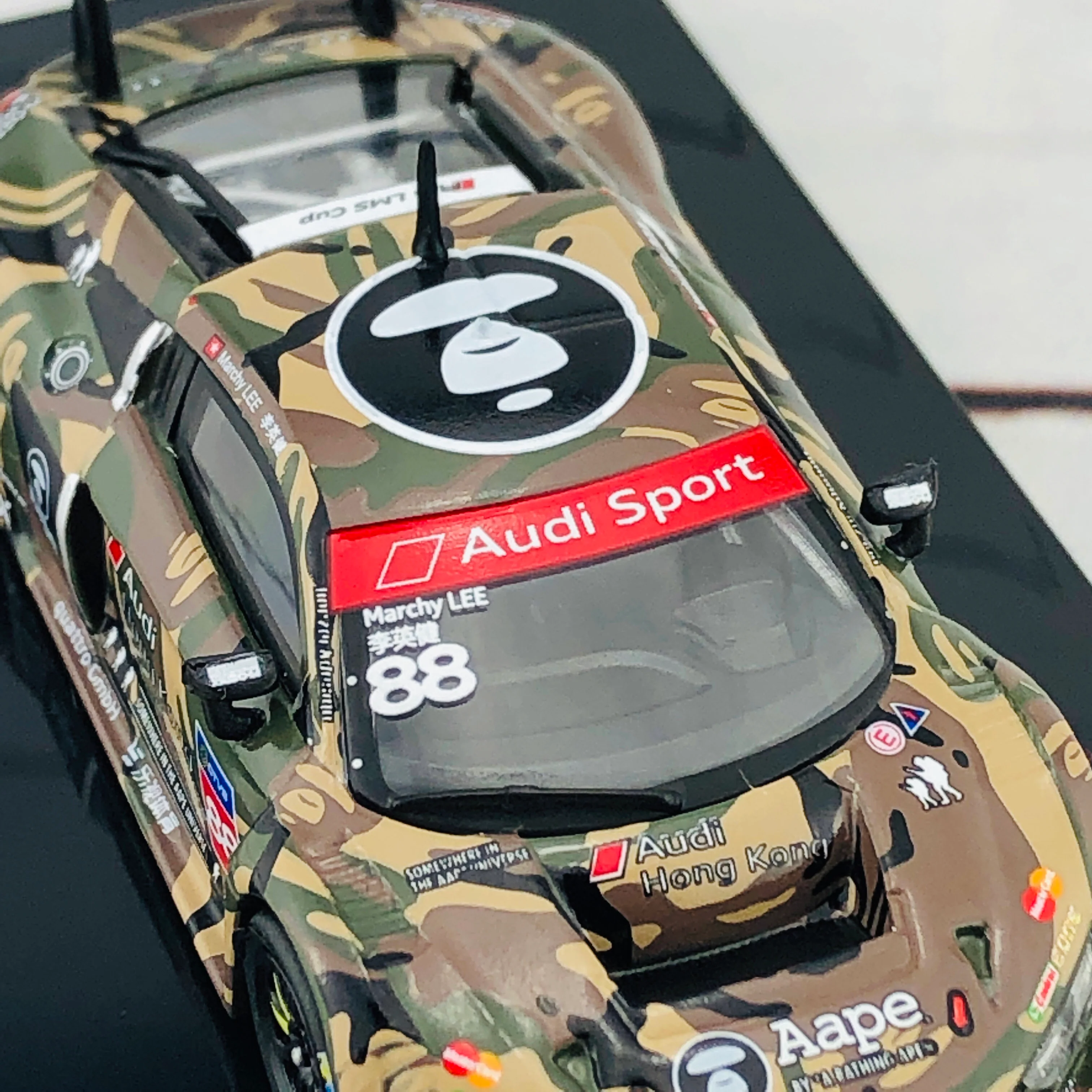 Tarmac Works 1/64 Audi R8 LMS - Audi R8 LMS Cup 2016-Taiwan AAPE / Phoenix Racing Asia - Marchy Lee - Image 9