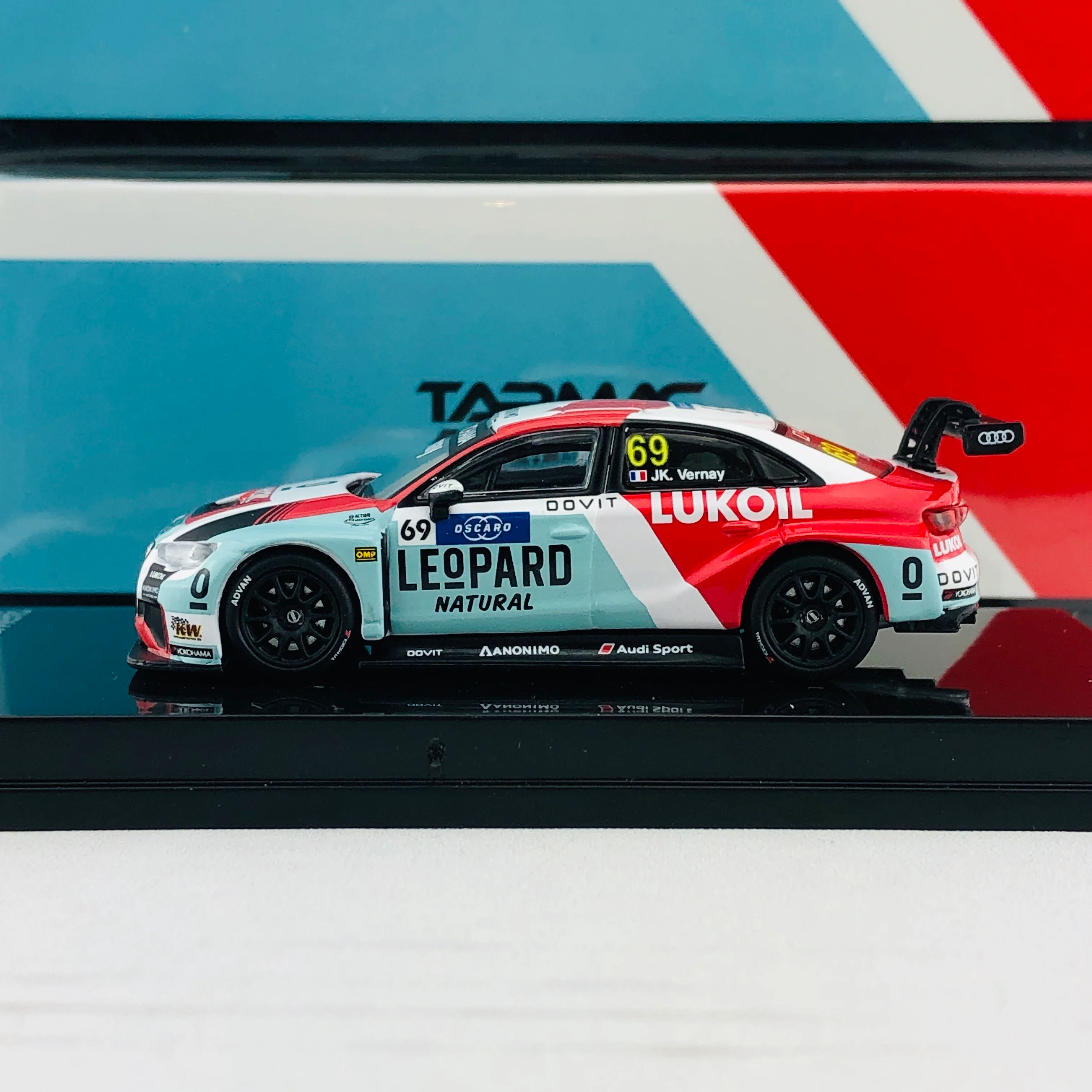 Tarmac Works 1/64 Audi RS3 LMS WTCR 2018 Jean-Karl Vernay Limited to 999pcs T64-013-18WTCR69 - Image 2
