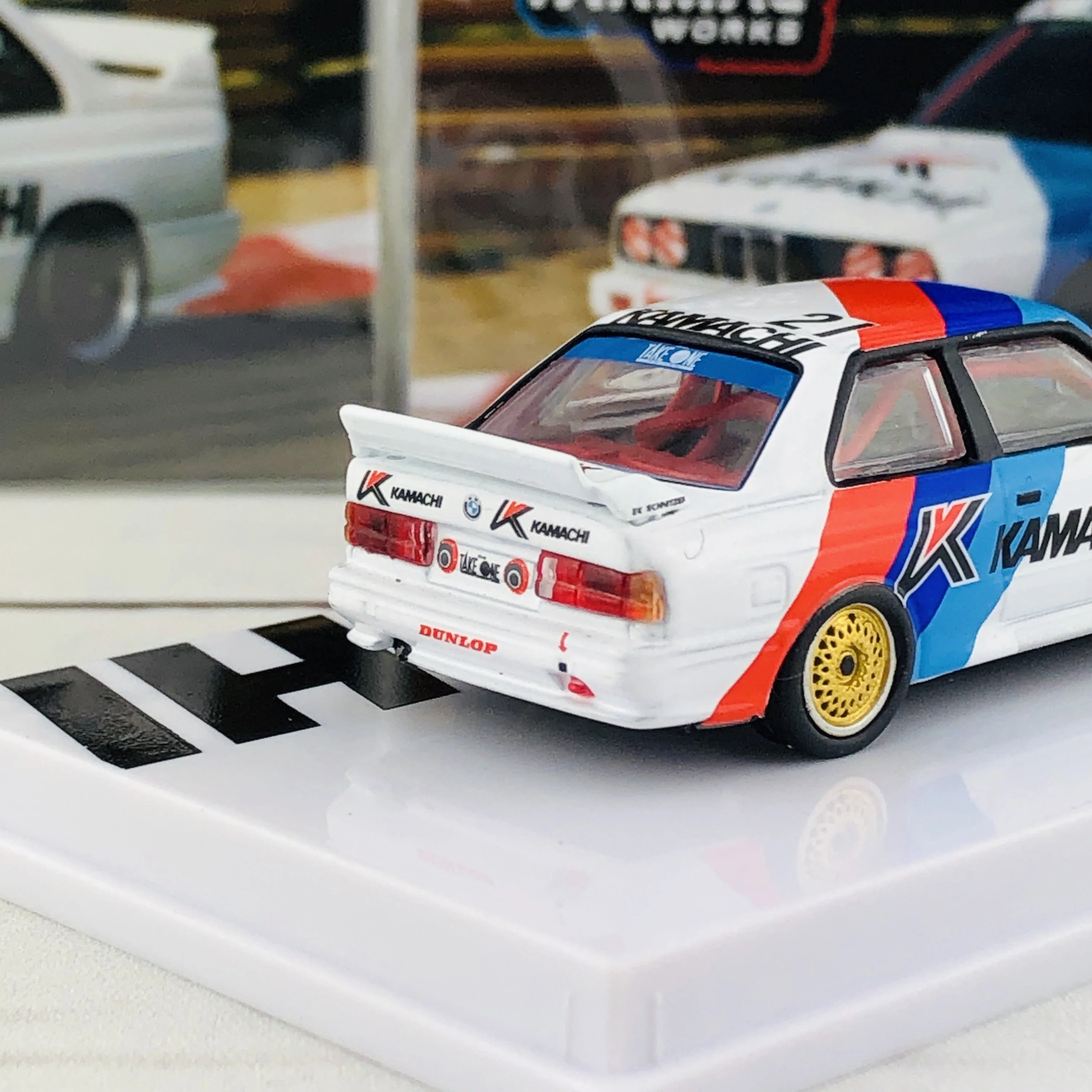 Tarmac Works 1/64 BMW M3 E30 Macau Cup Race 1991 Charles Kwan T64-009-91MCR21 - Image 5