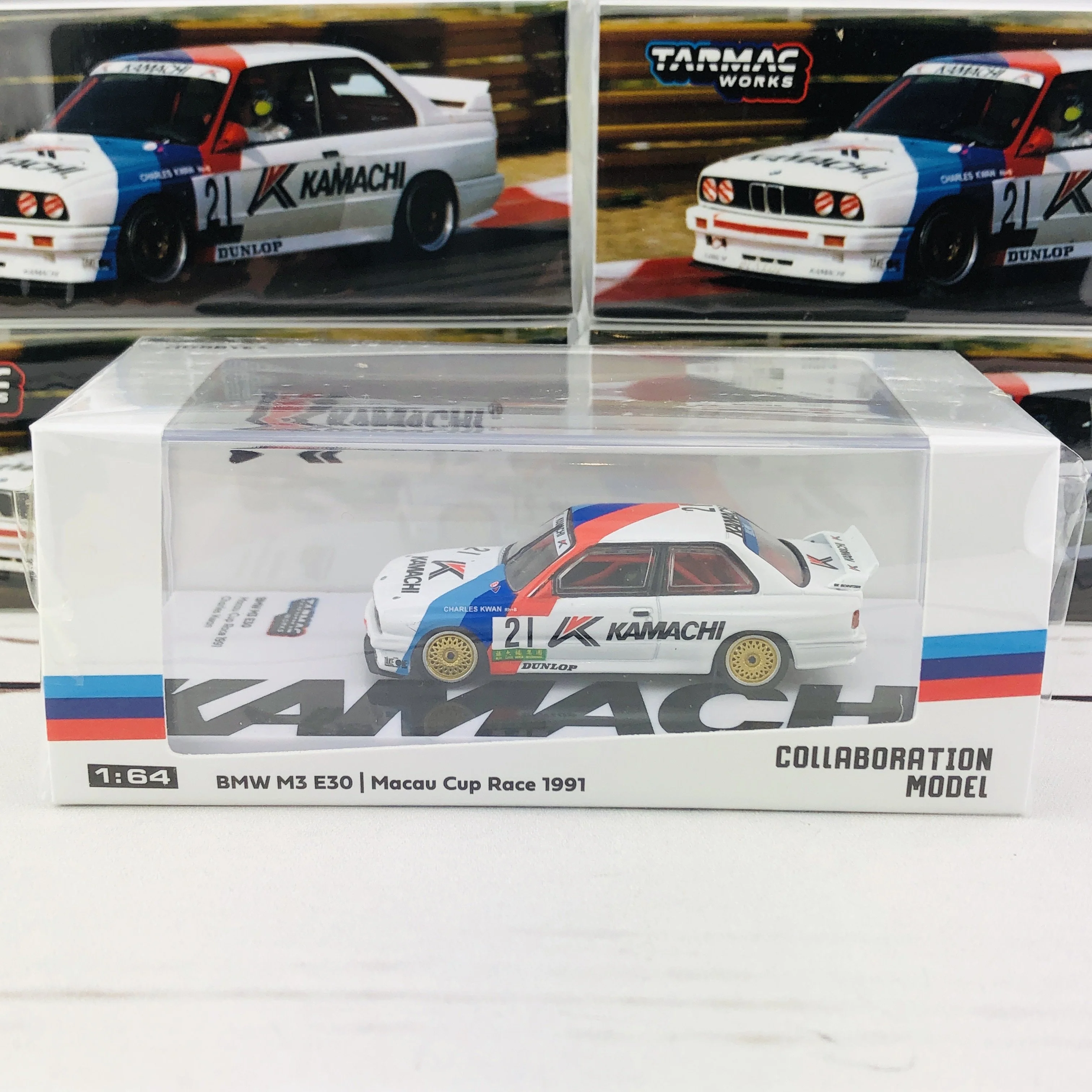 Tarmac Works 1/64 BMW M3 E30 Macau Cup Race 1991 Charles Kwan T64-009-91MCR21 - Image 9