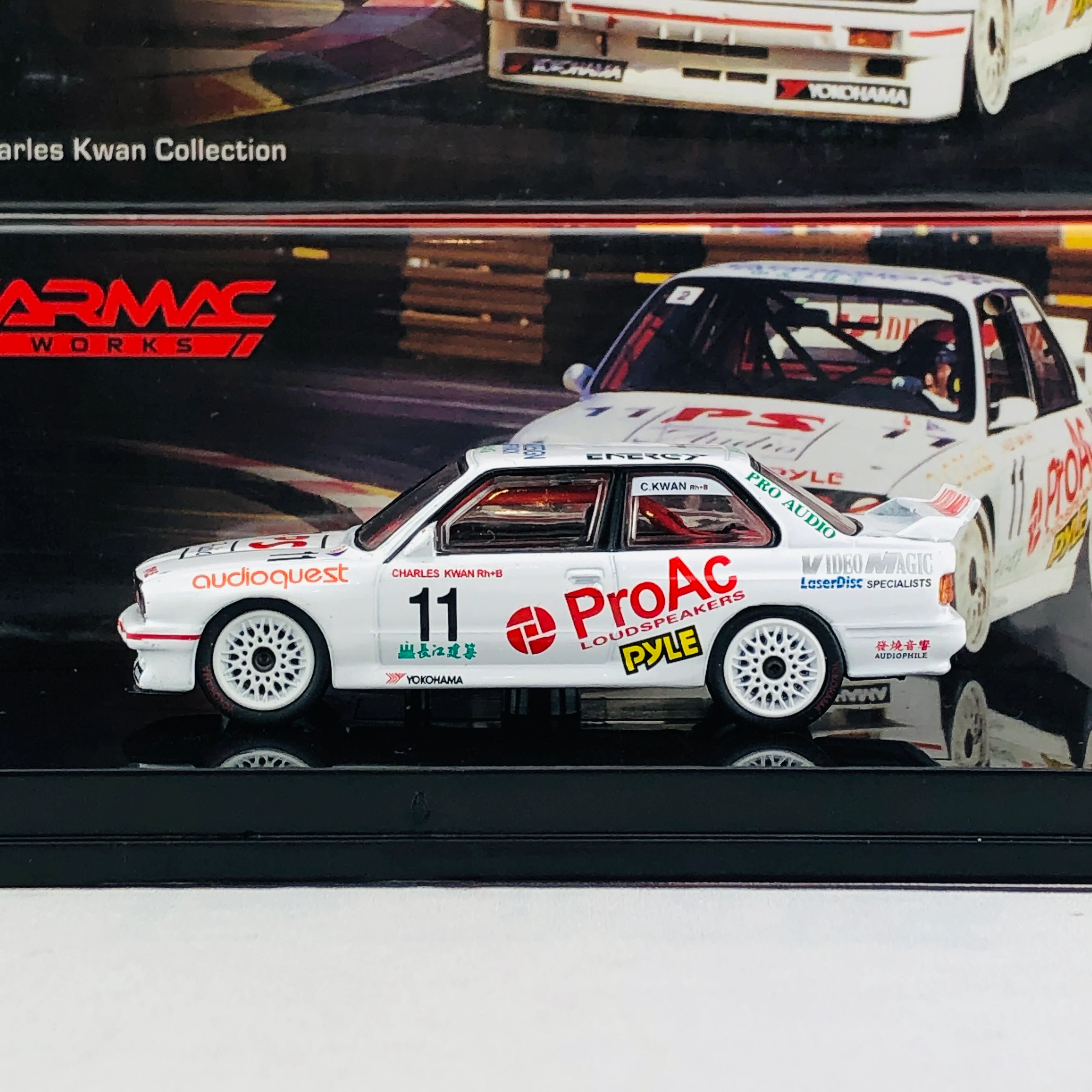 Tarmac Works 1/64 BMW M3 E30 Macau Guia Cup Race 1993 Winner Charles Kwan T64-009-93MAC - Image 2