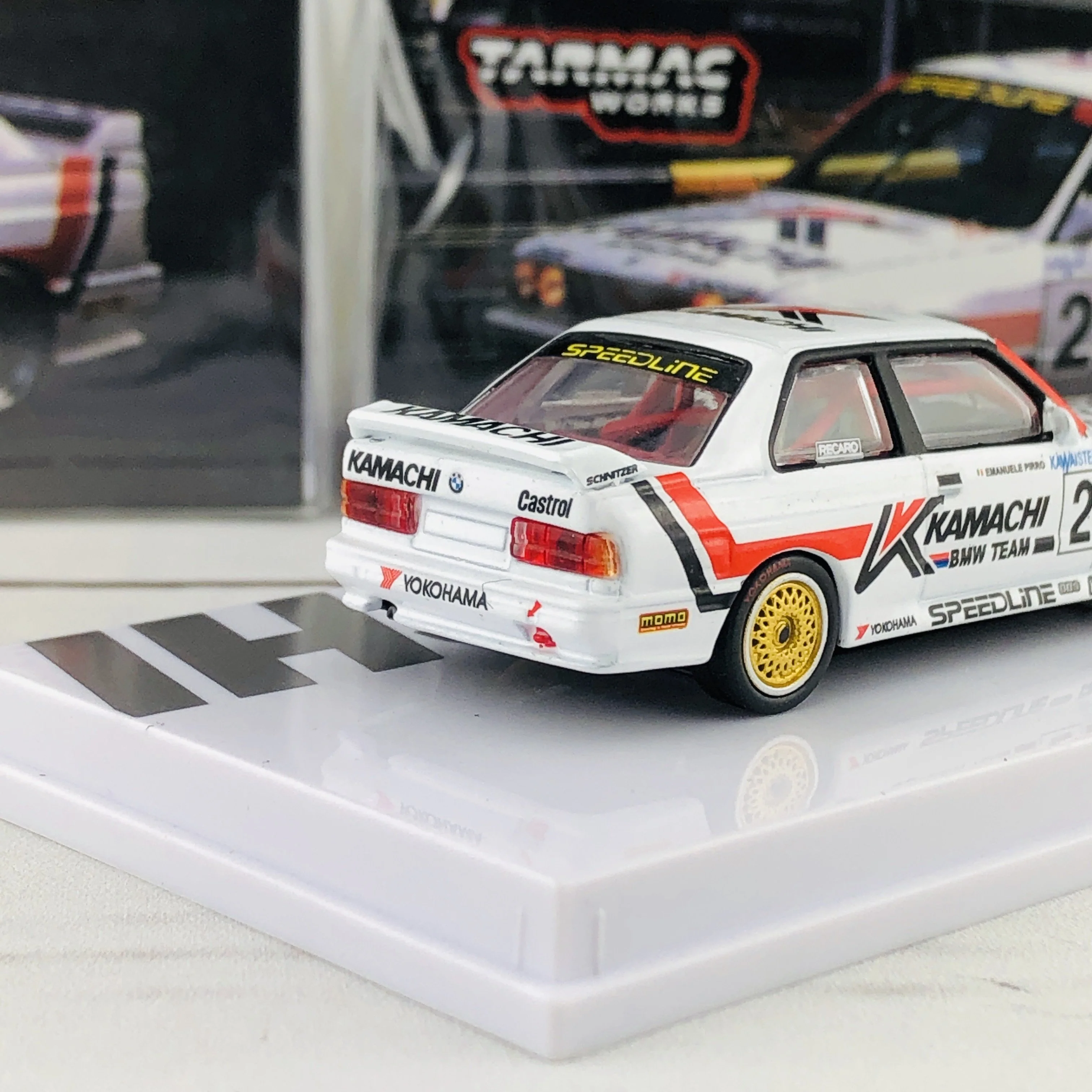 Tarmac Works 1/64 BMW M3 E30 Macau Guia Race 1989 Emanuele Pirro 30th Anniversary T64-009-89MAC02 - Image 5