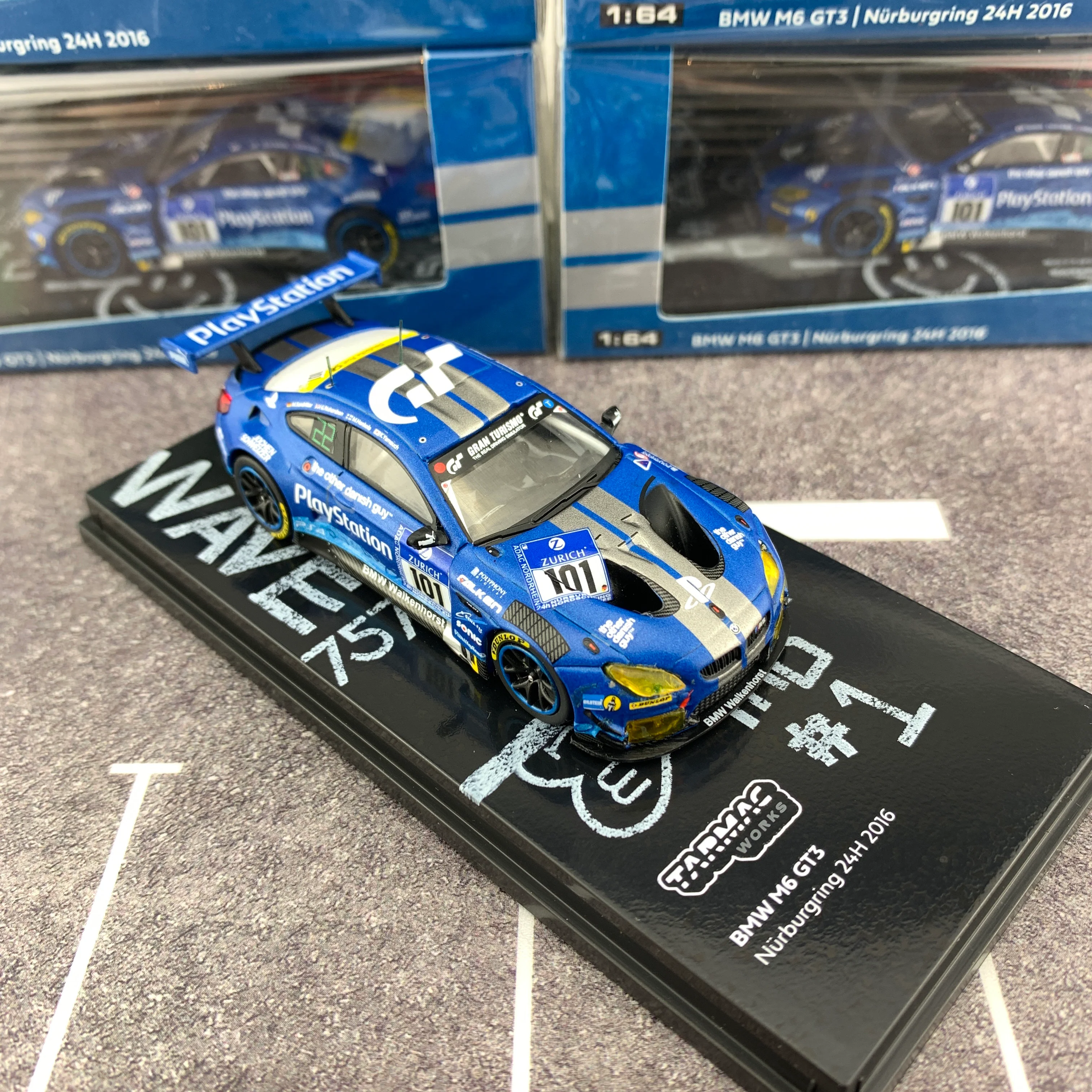 Tarmac Works 1/64 BMW M6 GT3 Nürburgring 24H 2016 T64-020-16NUR101 - Image 6