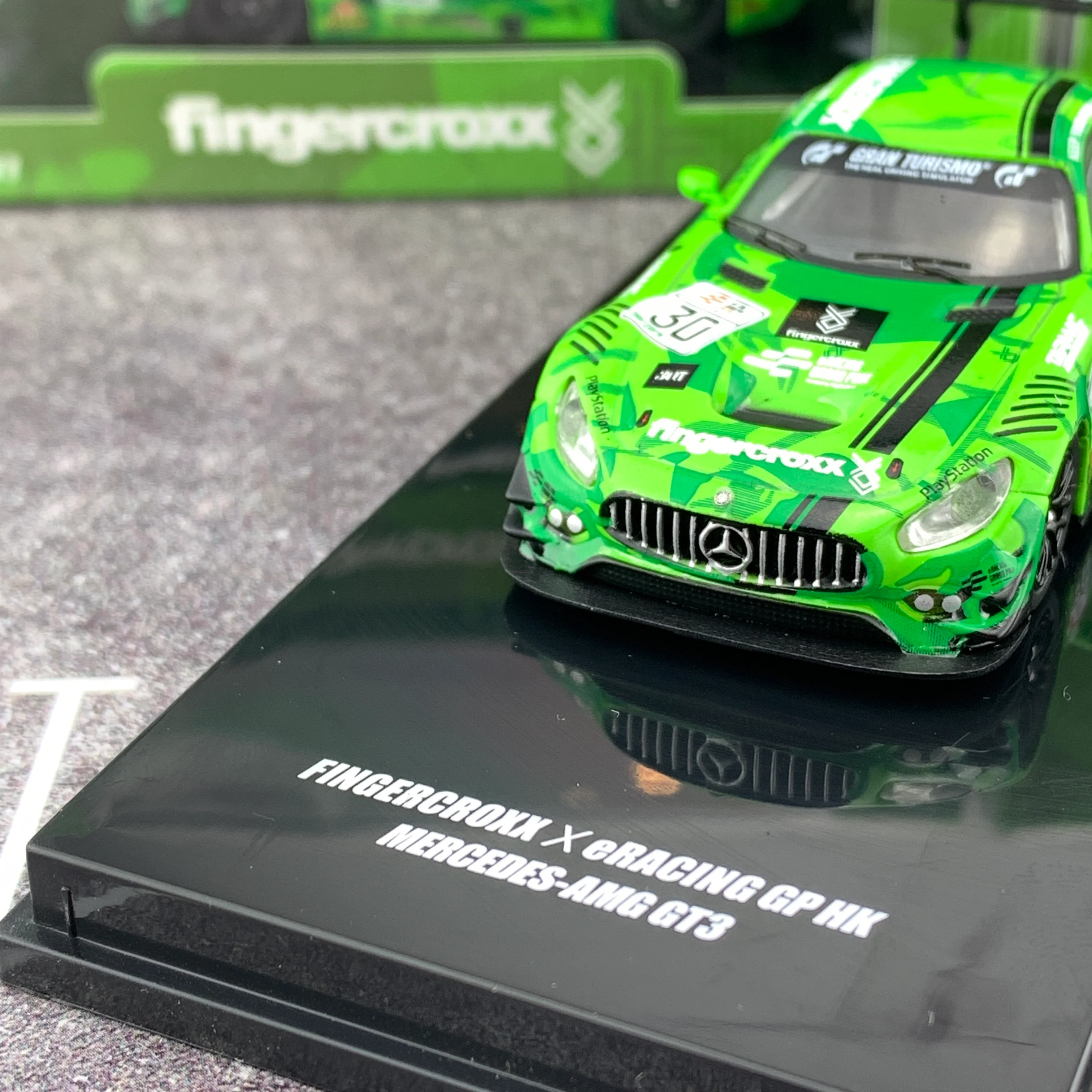 Tarmac Works 1/64 FINGERX x eRACING GP HK Mercedes-AMG GT3 T64-008-eRGP18FX - Image 3