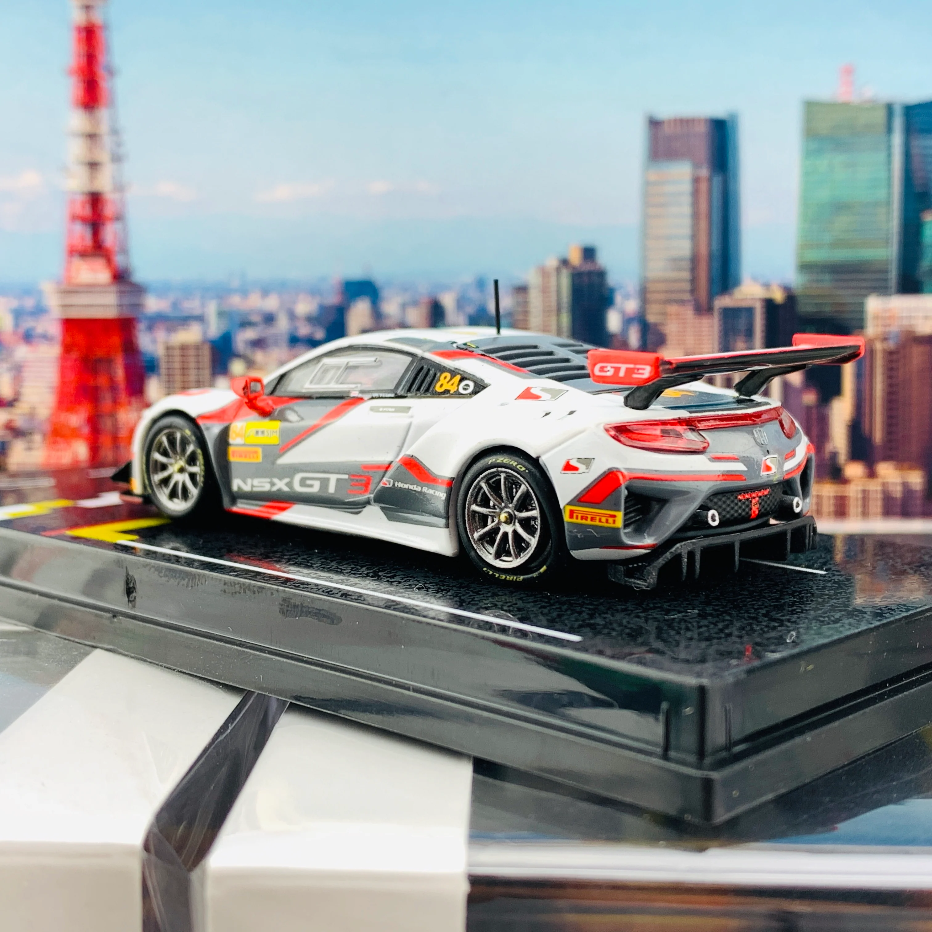 Tarmac Works 1/64 Hobby Collection Honda NSX GT3 Macau GT Cup - FIA GT World Cup 2017 T64-028-17MGT84 - Image 4