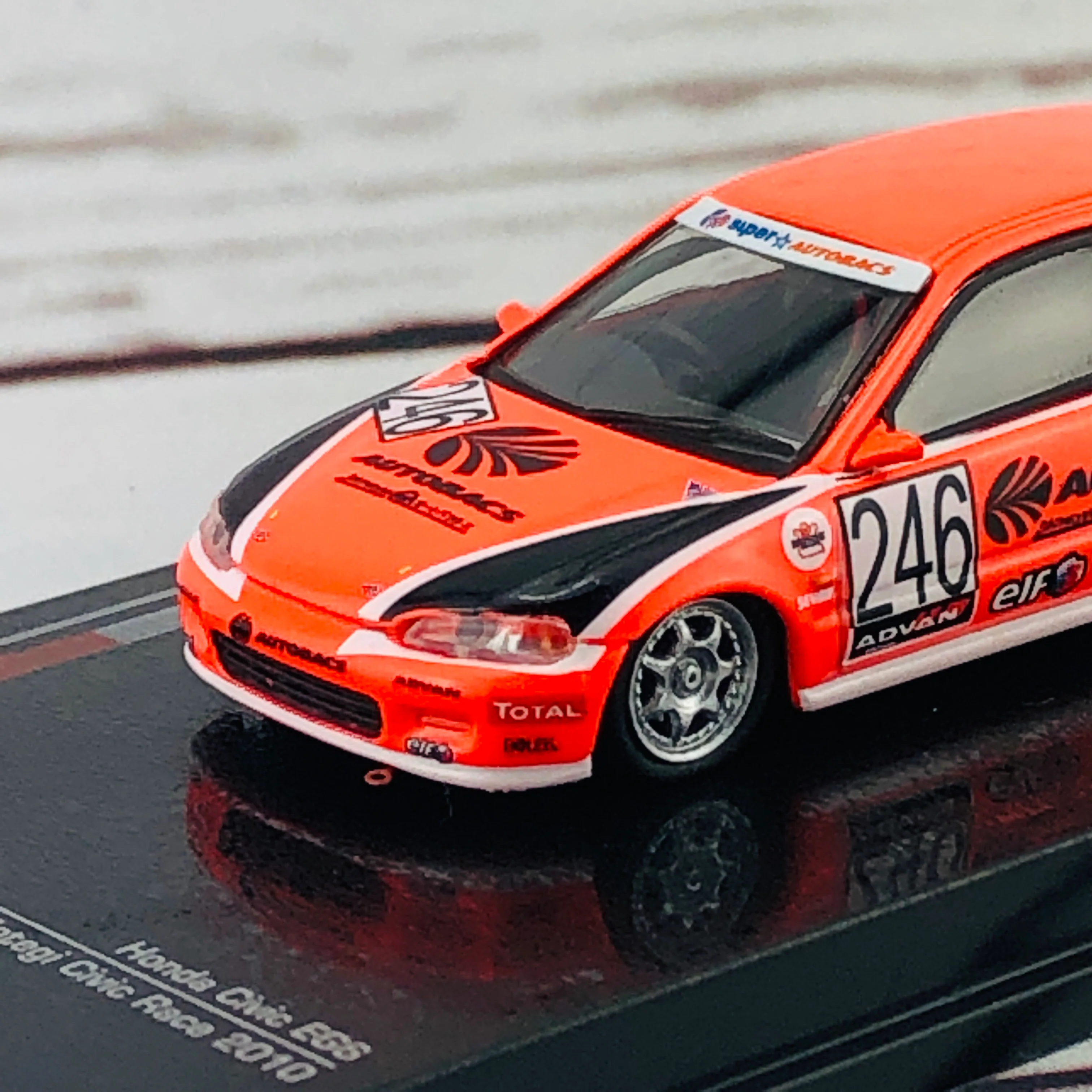 Tarmac Works 1/64 Honda Civic EG6 Motegi Civic Race 2010 #246 AUTOBACS T64-001-AB - Image 5