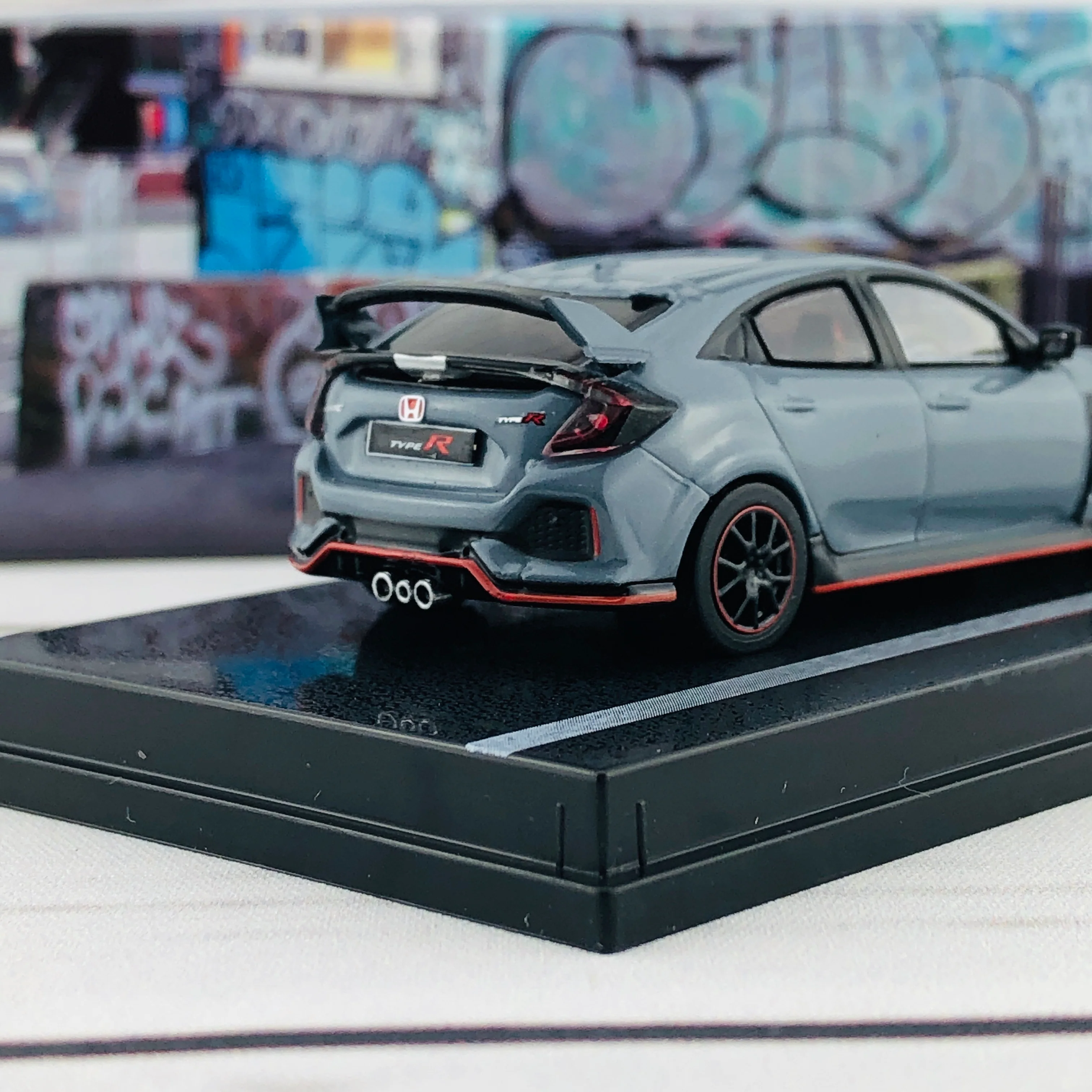 Tarmac Works 1/64 Honda Civic Type R FK8 Malaysia Exclusive Model T64-014-SGY - Image 6