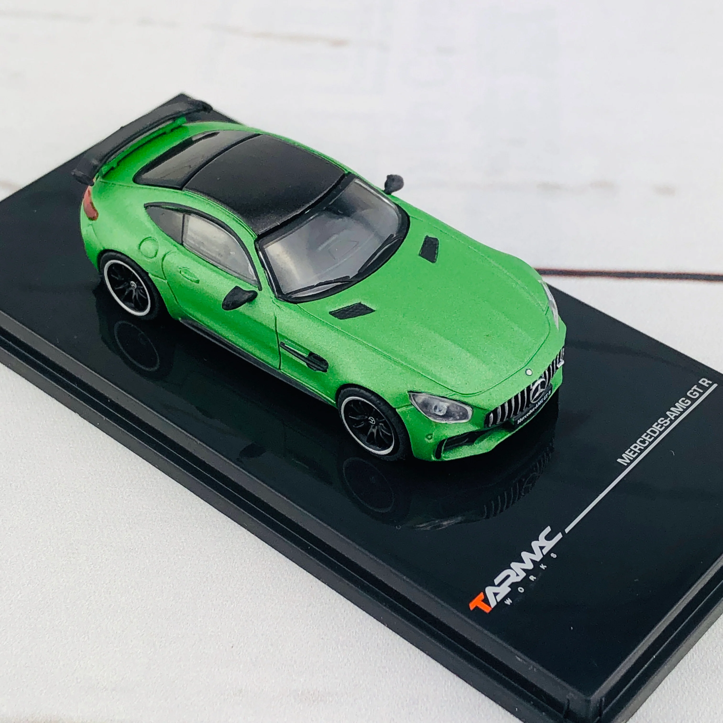 Tarmac Works 1/64 Mercedes-AMG GT R 2017 T64-006-GHM - Image 6