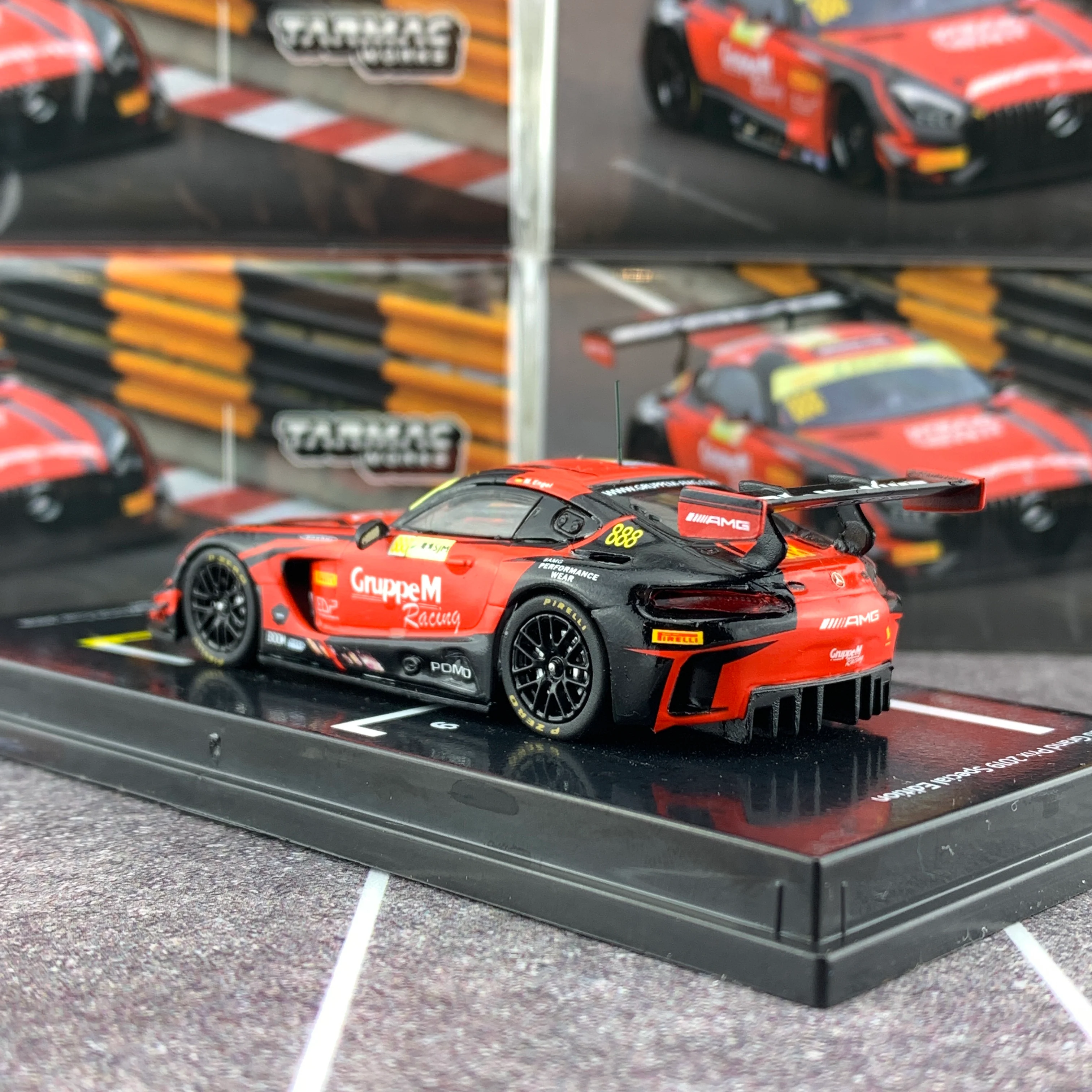 Tarmac Works 1/64 Mercedes-AMG GT3 Macau GT Cup - FIA GT World Cup 2018  2nd Place - Maro Engel T64-008-18MGP888 - Image 4