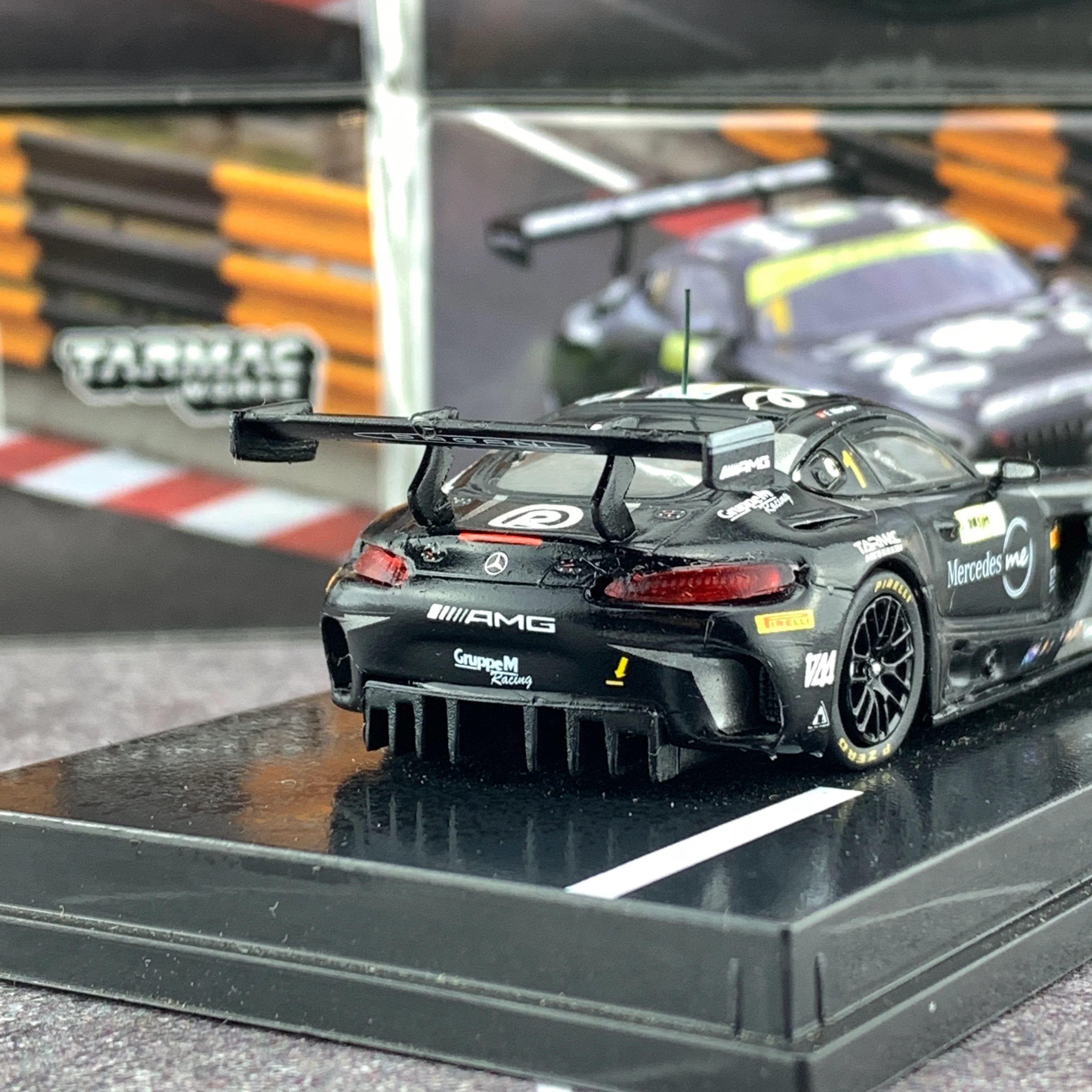Tarmac Works 1/64 Mercedes-AMG GT3 Macau GT Cup - FIA GT World Cup 2018 3rd Place - Edoardo Mortara T64-008-18MGP01 - Image 4