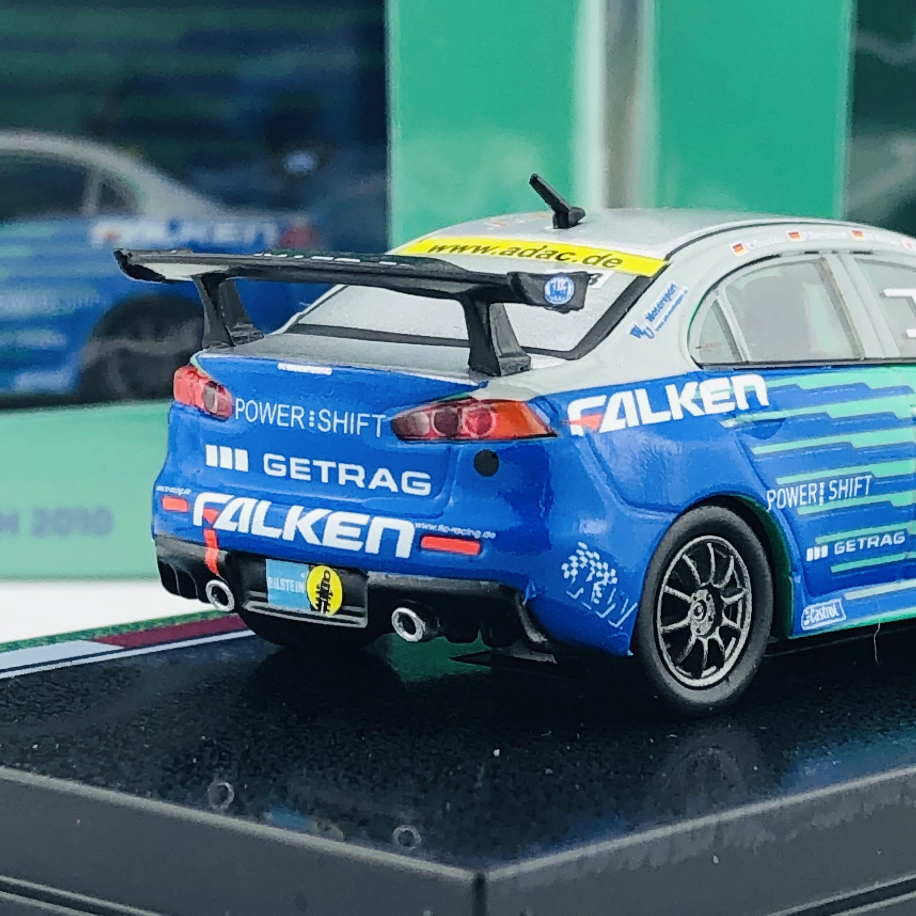 Tarmac Works 1/64 Mitsubishi Lancer Evolution X Nurburgring 24H 2010 T64-004-NUR - Image 5