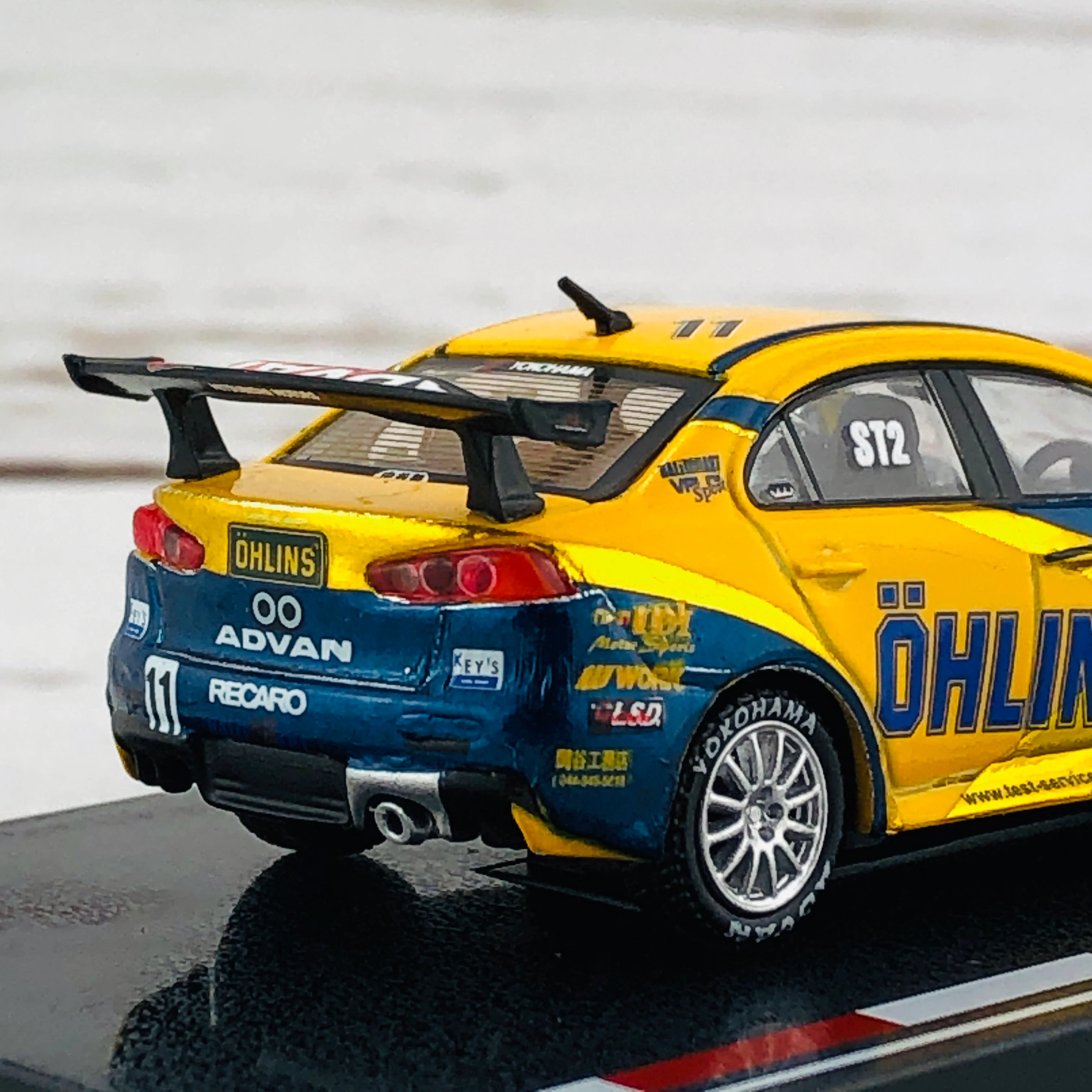 Tarmac Works 1/64 Mitsubishi Lancer Evolution X Super Taikyu Series 2008 #11 T64-004-OHL - Image 5