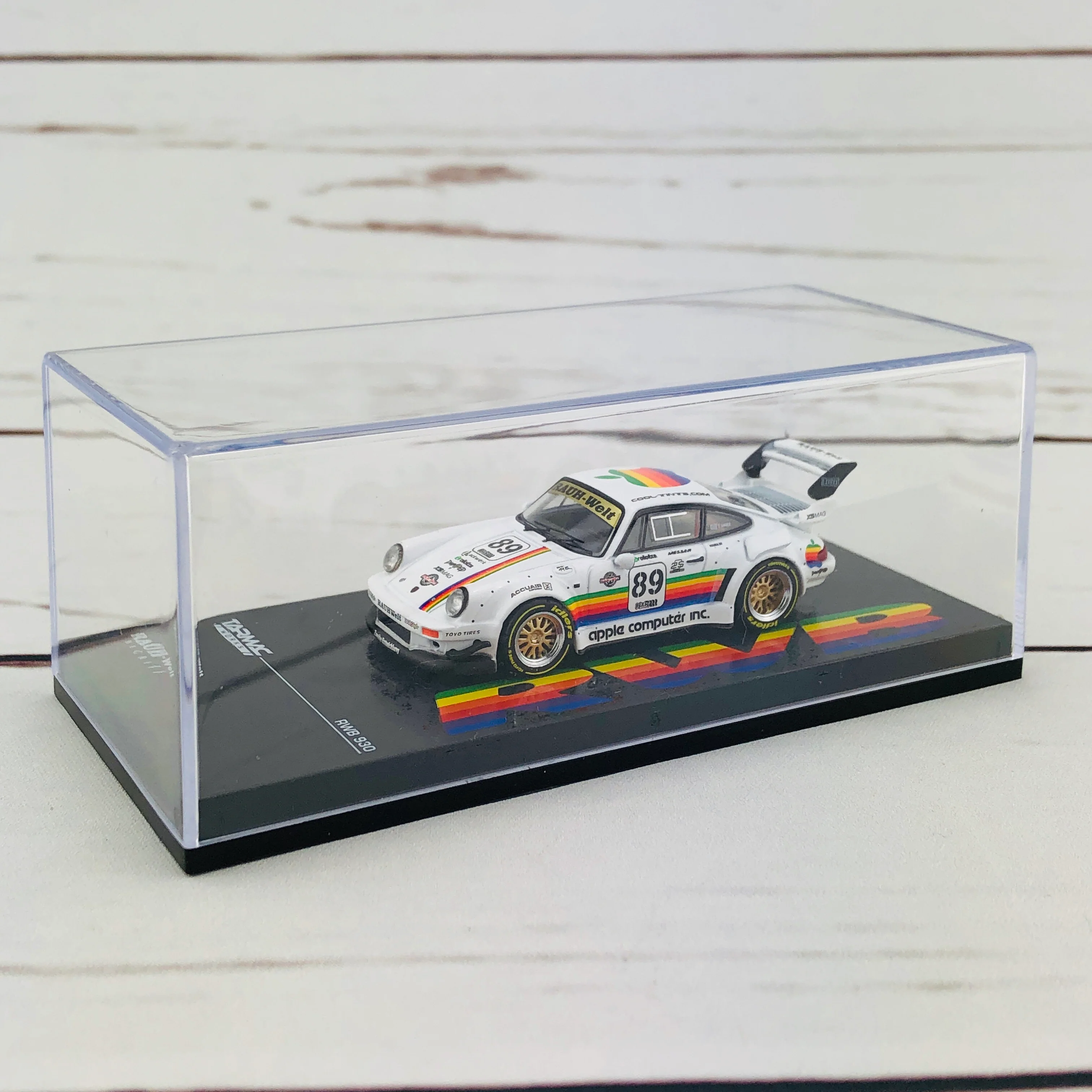 Tarmac Works 1/64 RWB 930 Apple #89 - Image 12