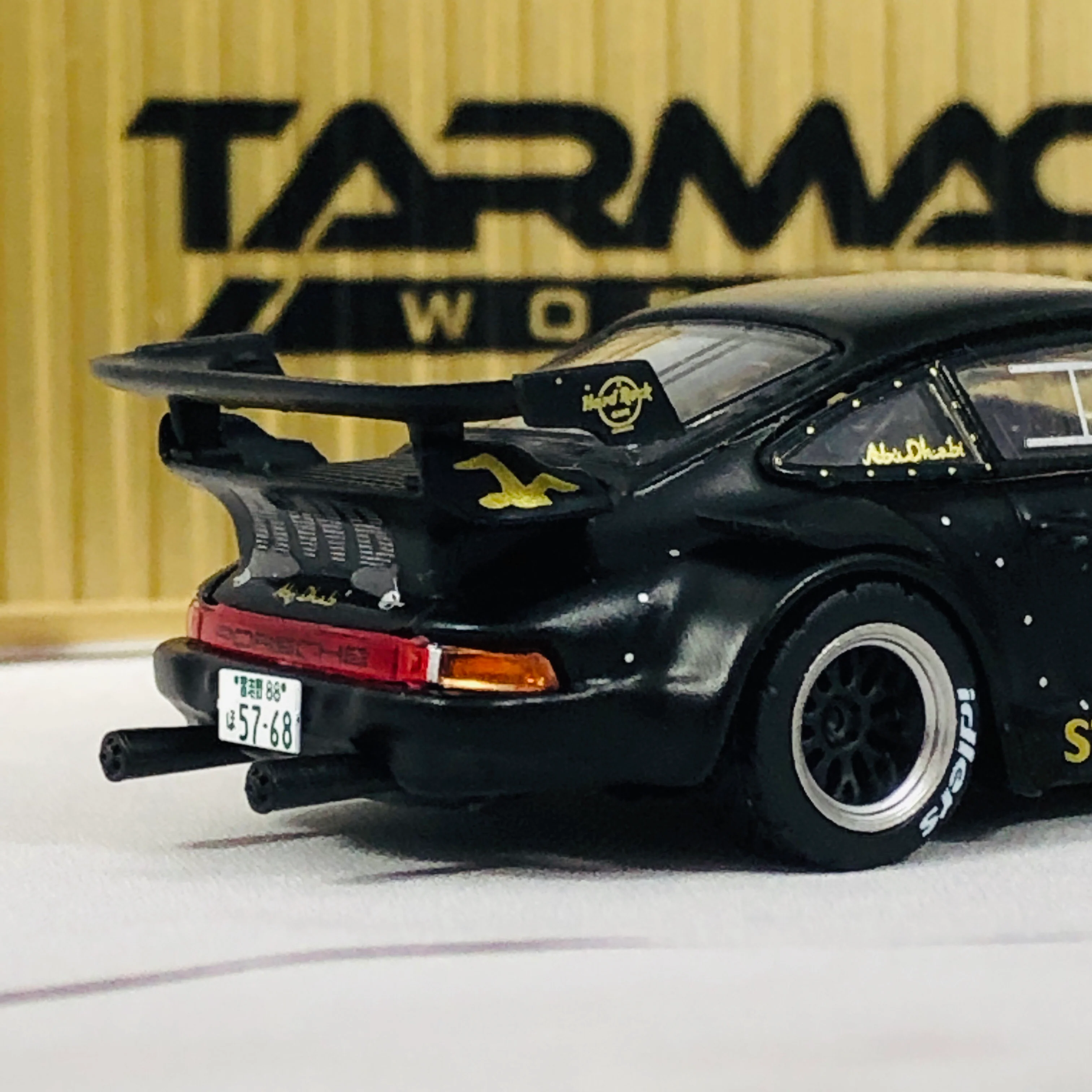 Tarmac Works 1/64 RWB 930 Stella Artois Black Limited Edition - Image 6