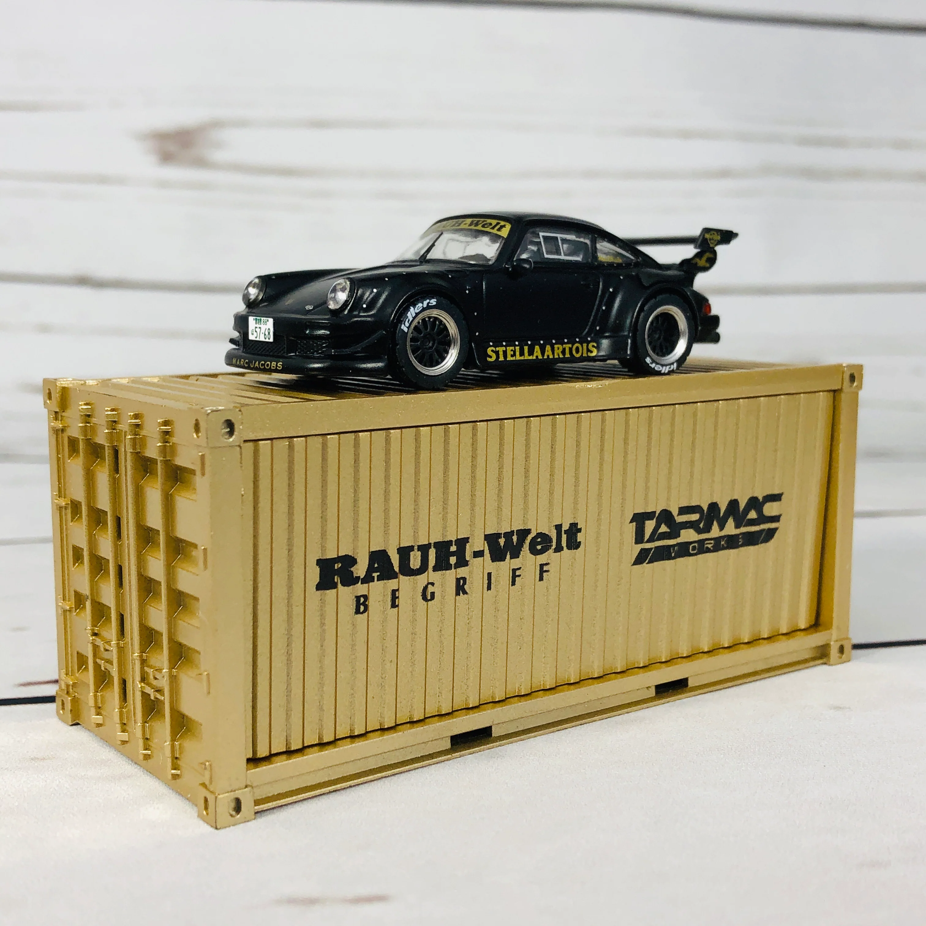 Tarmac Works 1/64 RWB 930 Stella Artois Black Limited Edition - Image 7