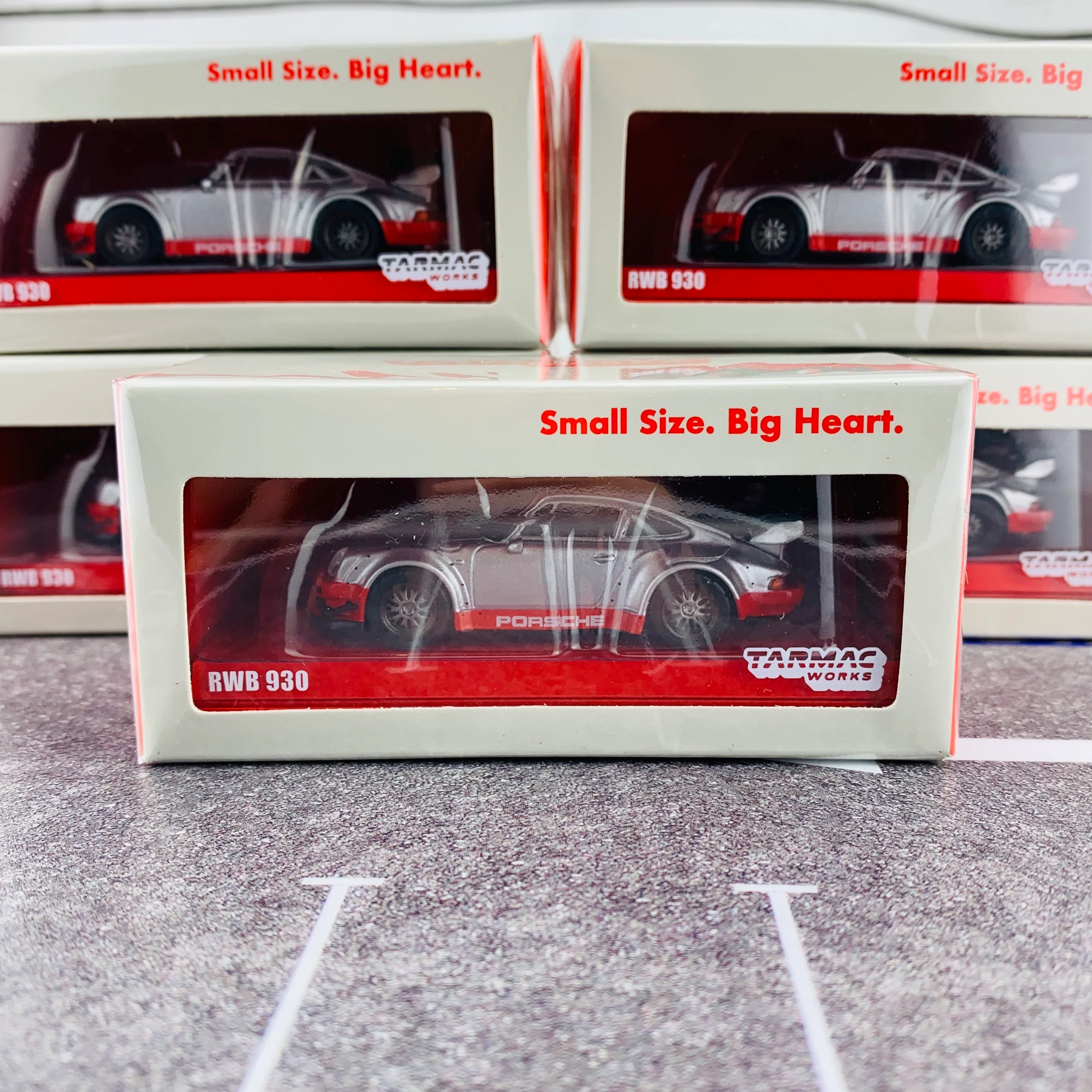 Tarmac Works 1/64 RWB 930 China Special Edition with Container T64-015-CN - Image 7