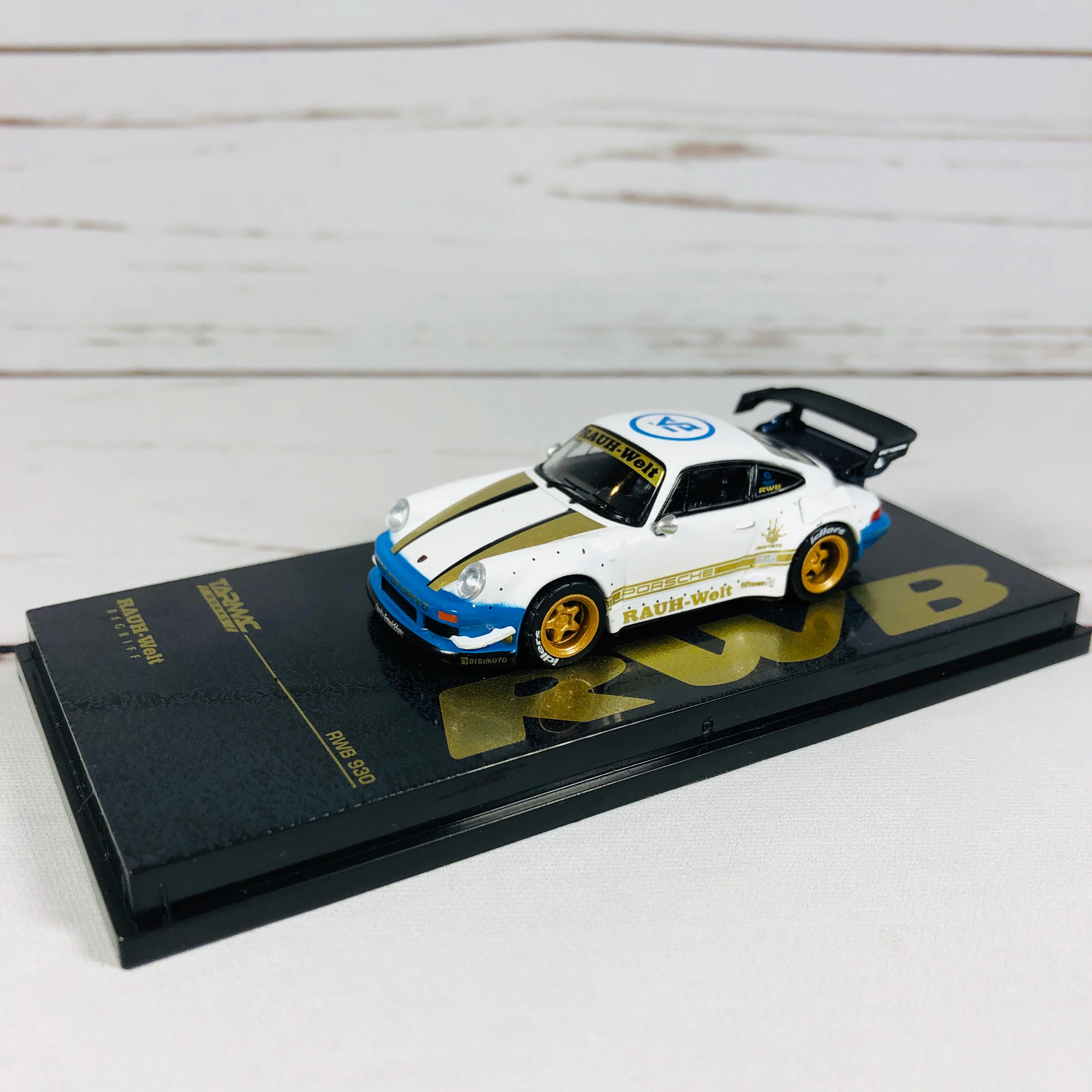 Tarmac Works 1/64 RWB 930 WHITE "NEED FOR SPEED" - Image 3