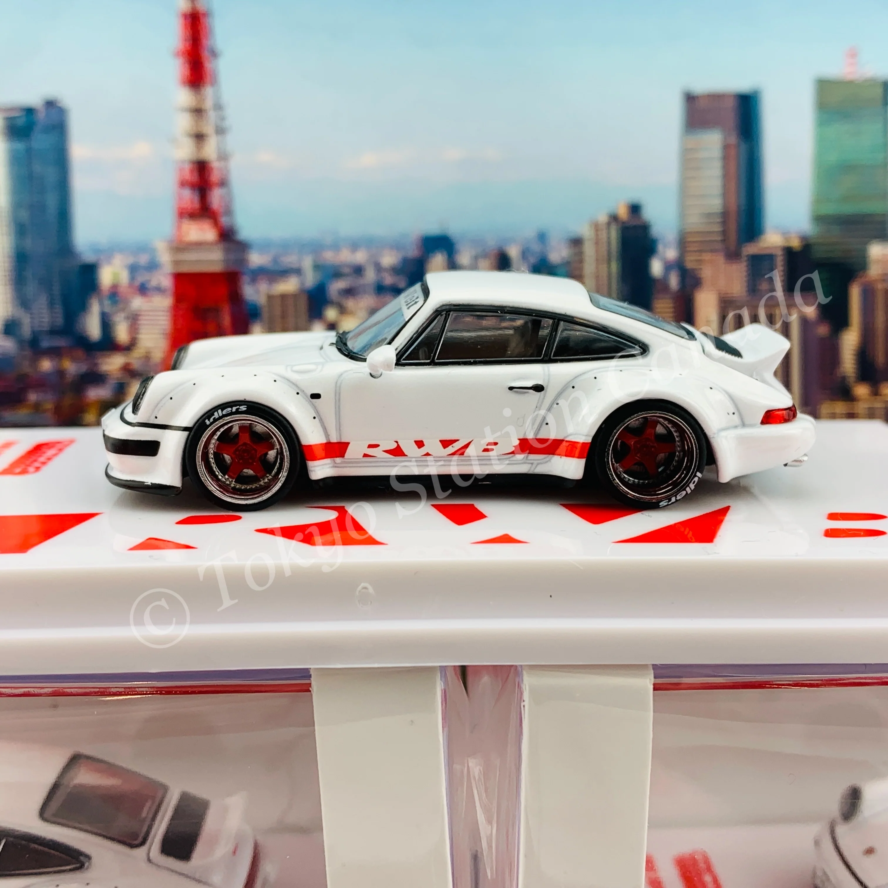 Tarmac Works 1/64 RWB 964 White with Red Stripe "2021 Tokyo Auto Salon Special" T64-037-WHT - Image 5