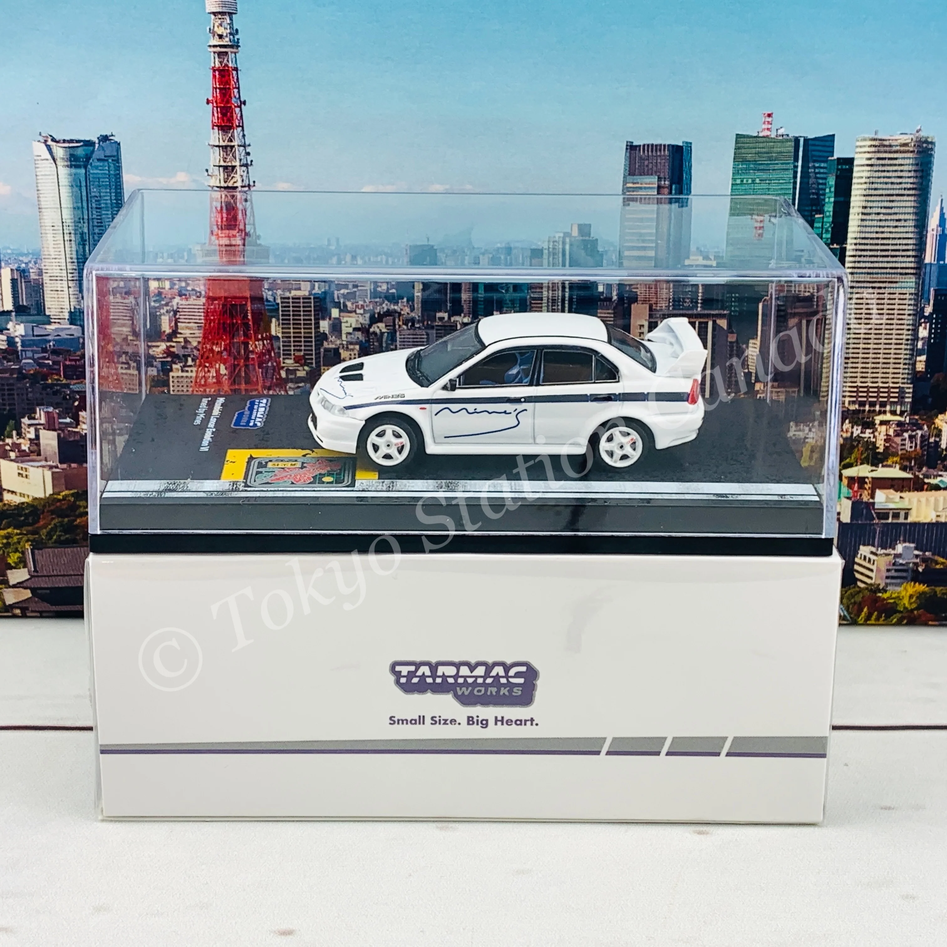 Tarmac Works ROAD64 1/64 Mitsubishi Lancer Evolution VI Tuned by Mine's T64R-021-MNE - Image 6