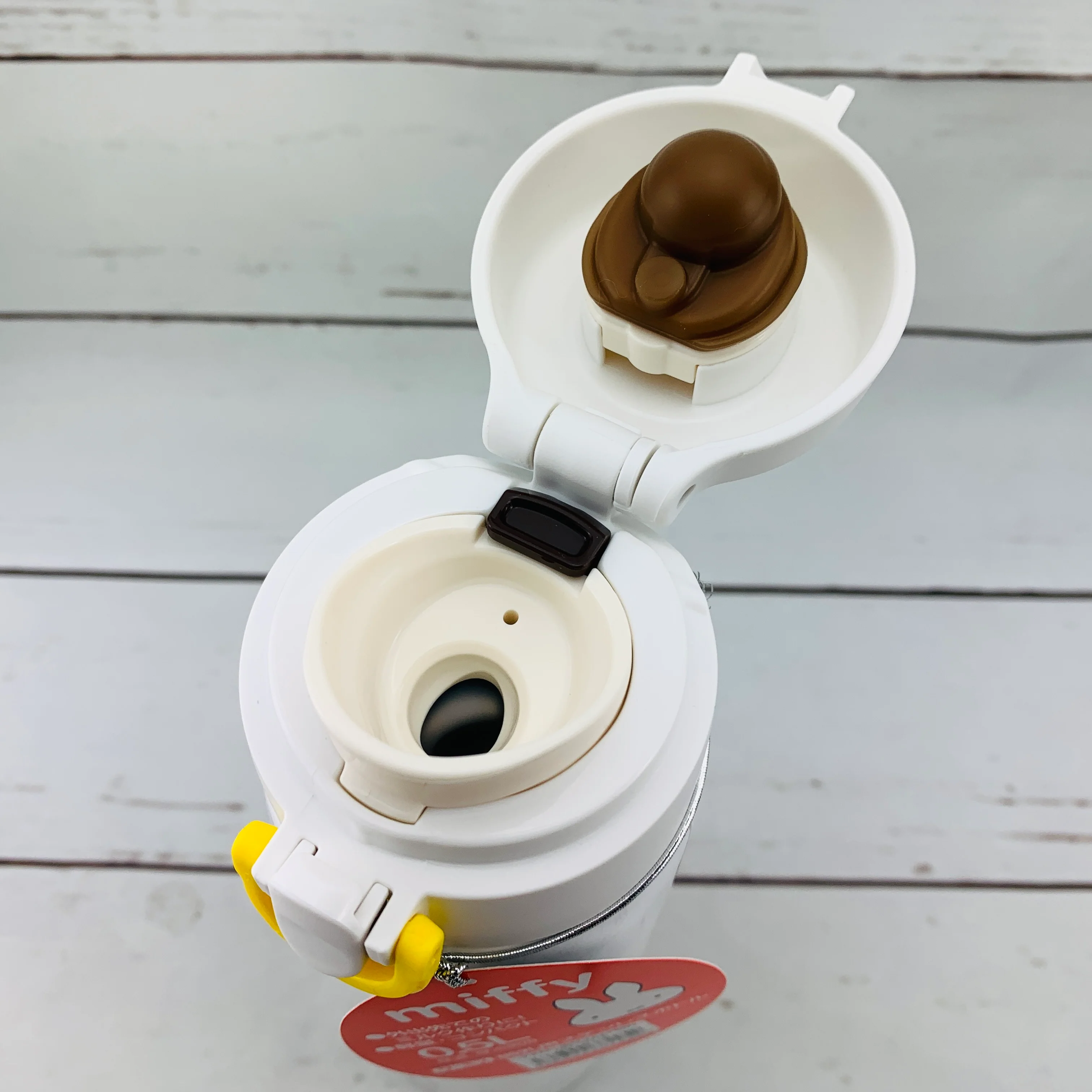 THERMOS miffy Vaccum Insulated Milk Formula Bottle 0.5L JNX-501B - Image 5