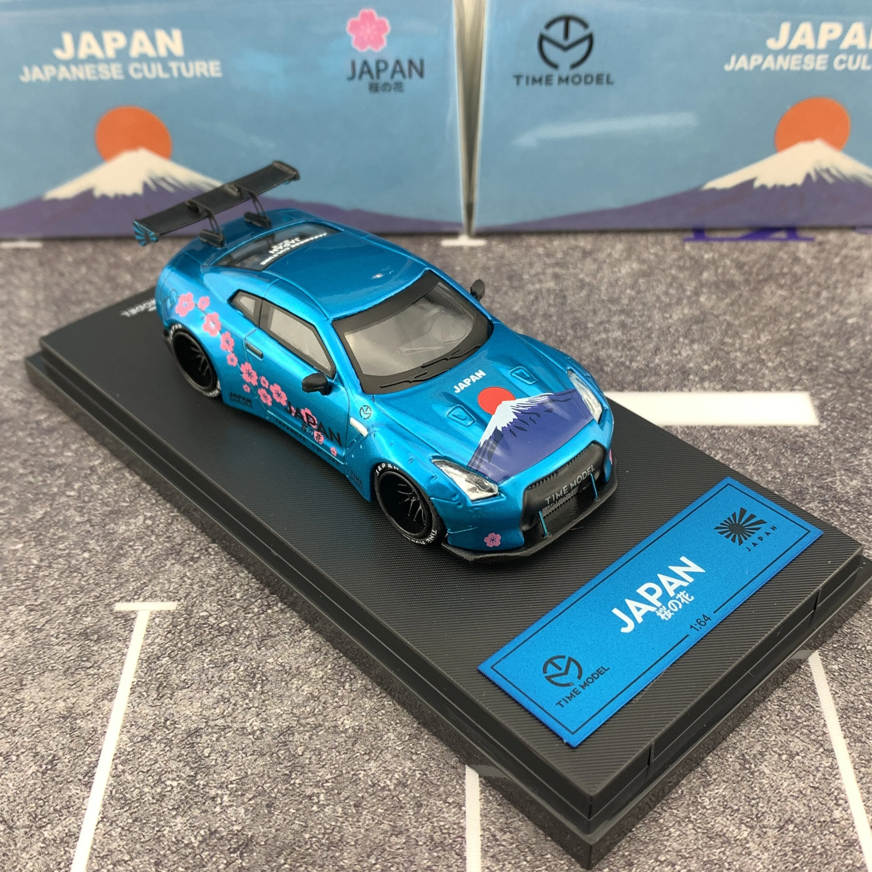 TIME MODEL 1/64 Japanese Culture Sukura GTR R35 with High Wing - Image 6